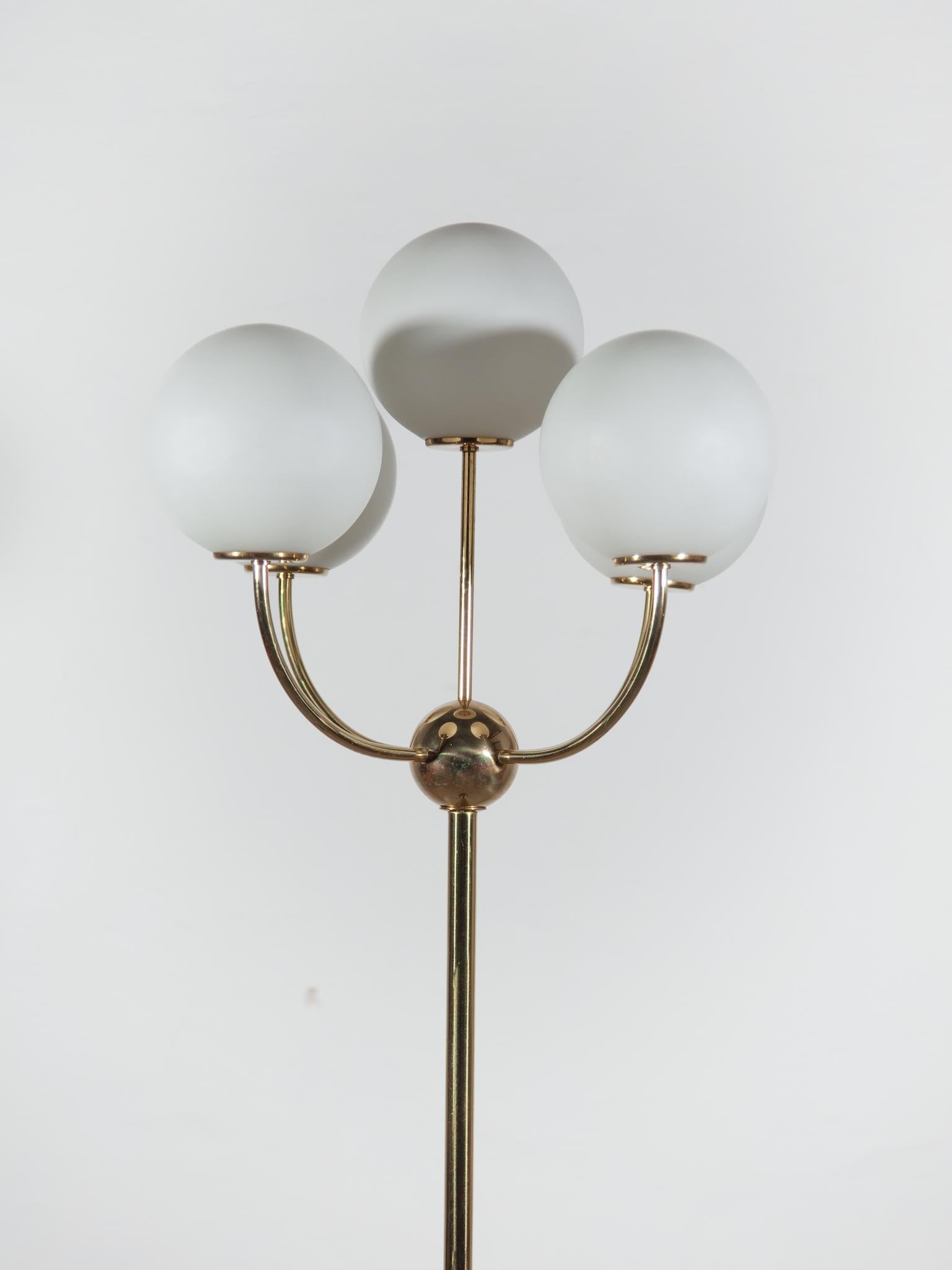 Brass Five Opal Globe Floor Lamp, 1970s, Germany For Sale 1