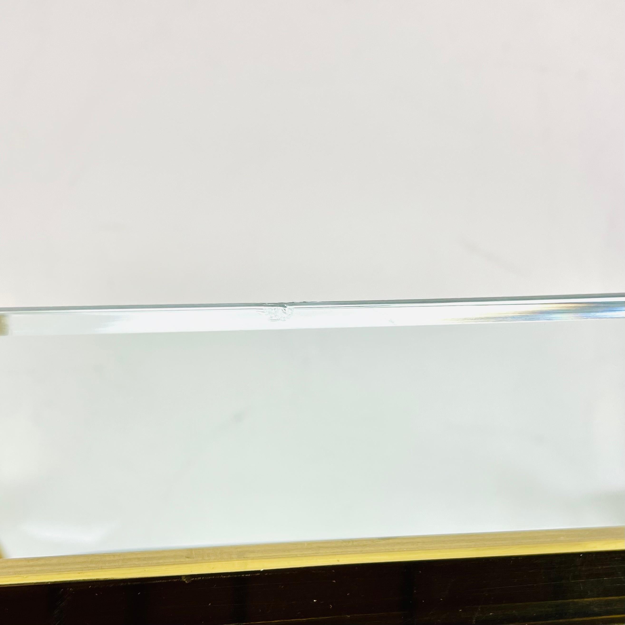 Mesa baja de latón de 2 pisos al estilo de Milo Baughman en venta 13