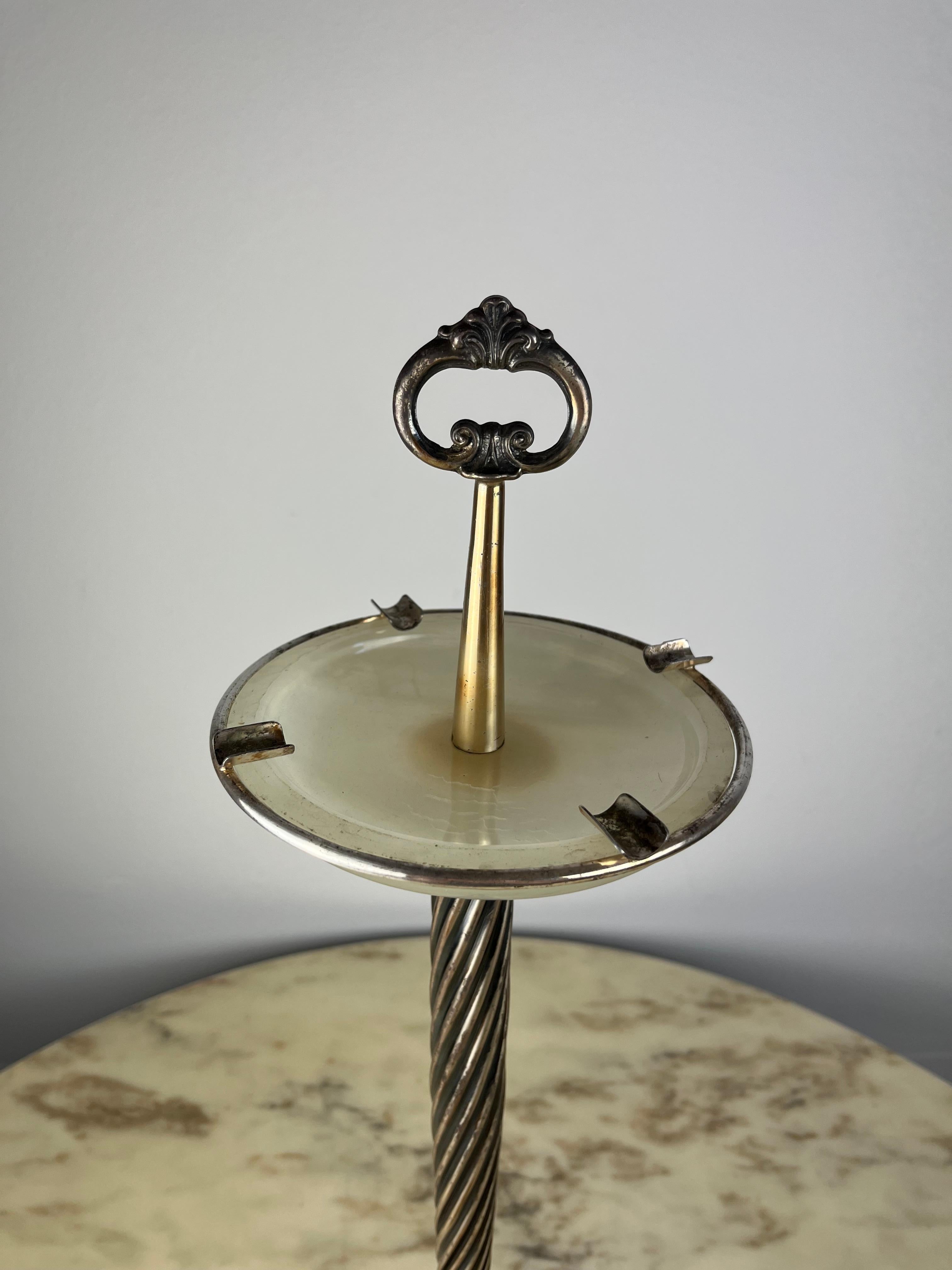 Brass Floor Ashtray, Italy, 1960 In Good Condition In Palermo, IT