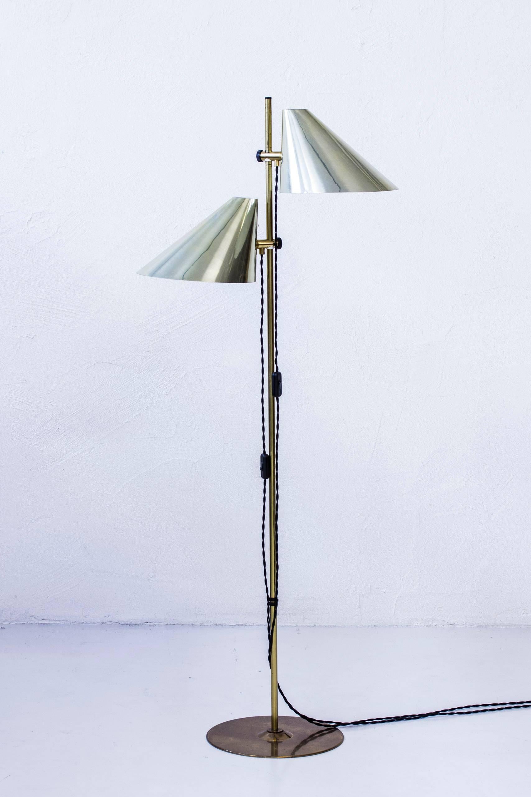 Floor lamp model 