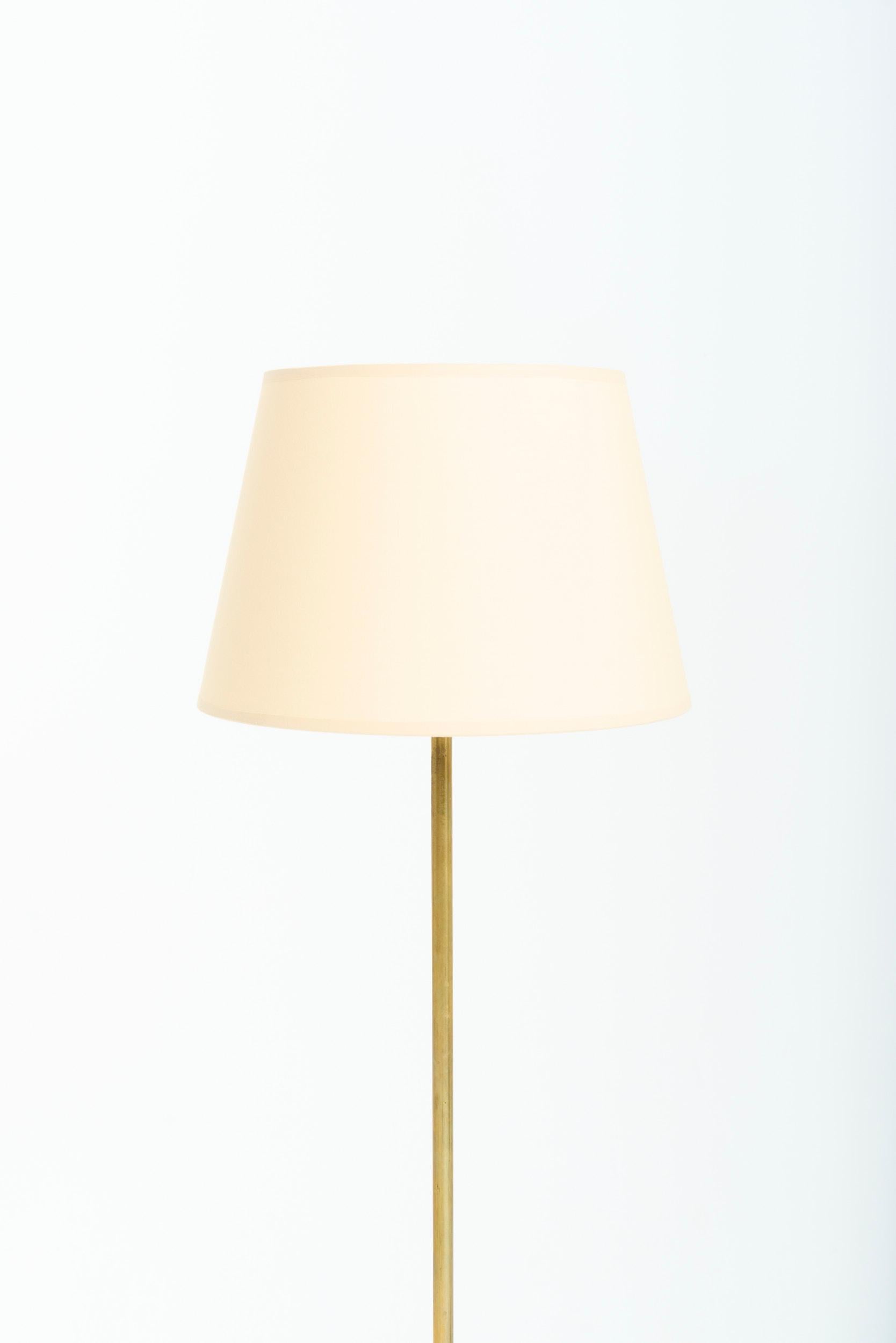 Fin du 20e siècle Lampadaire en laiton en vente