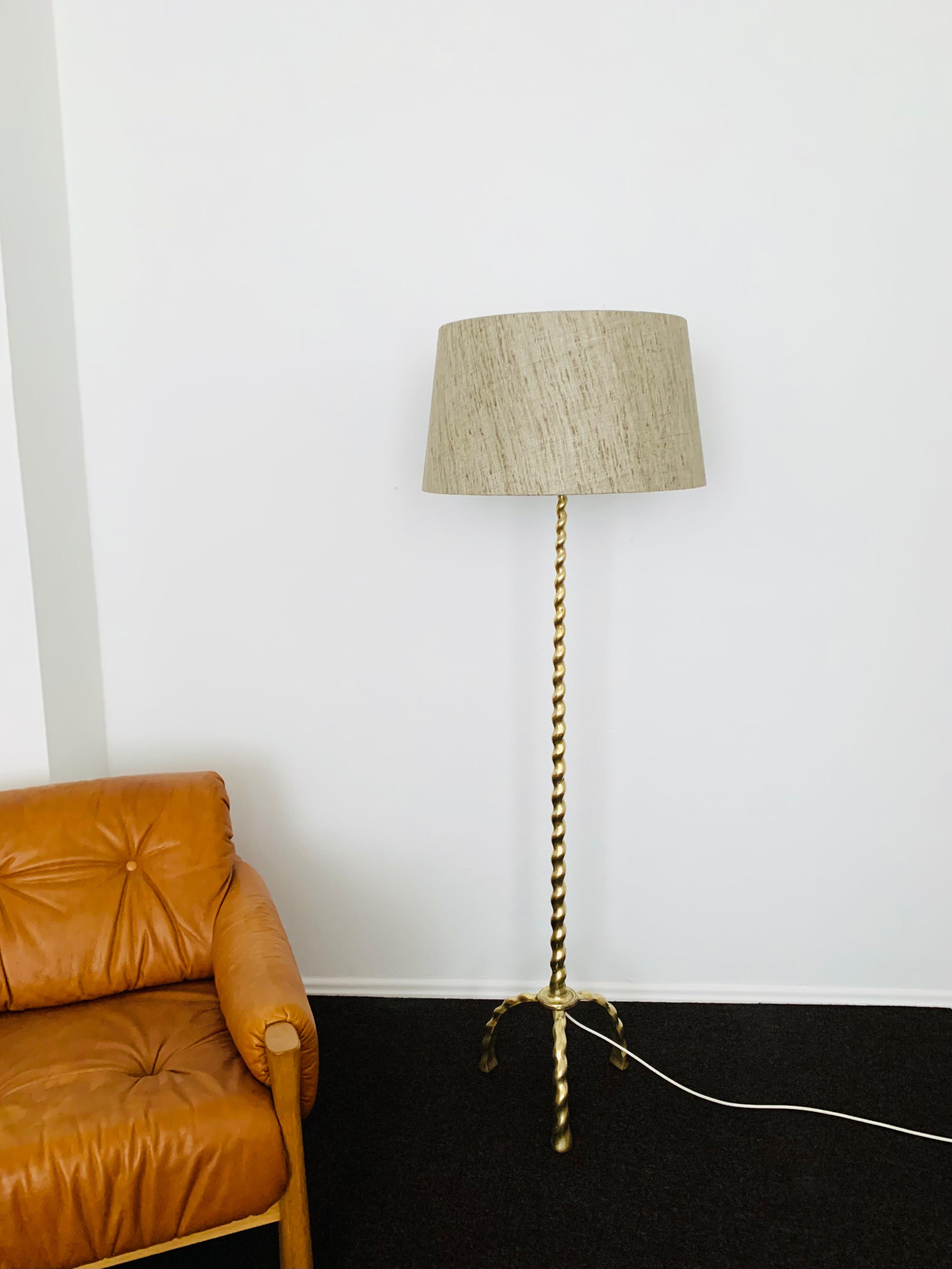 Brass Floor Lamp In Good Condition For Sale In München, DE
