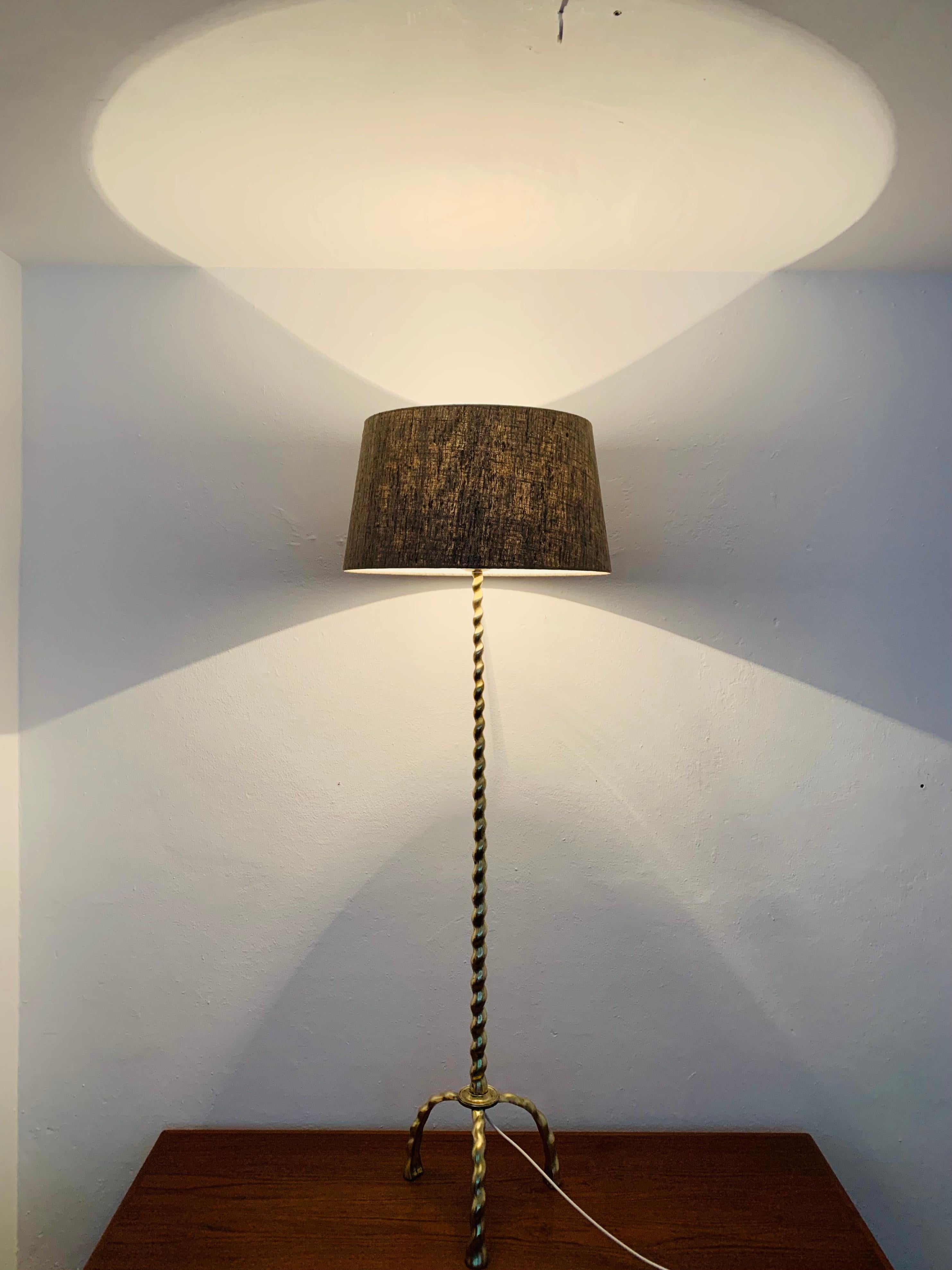 Mid-20th Century Brass Floor Lamp For Sale