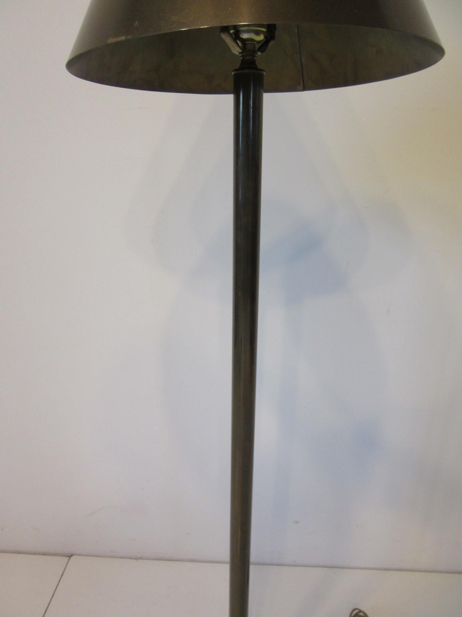 Mid-Century Modern Brass Floor Lamp in the Style of Chapman