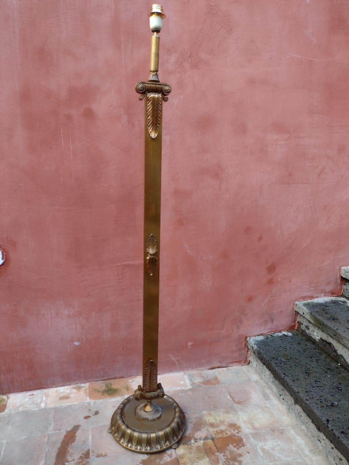 Brass Floor Lamp, Italy, 1930s For Sale 1