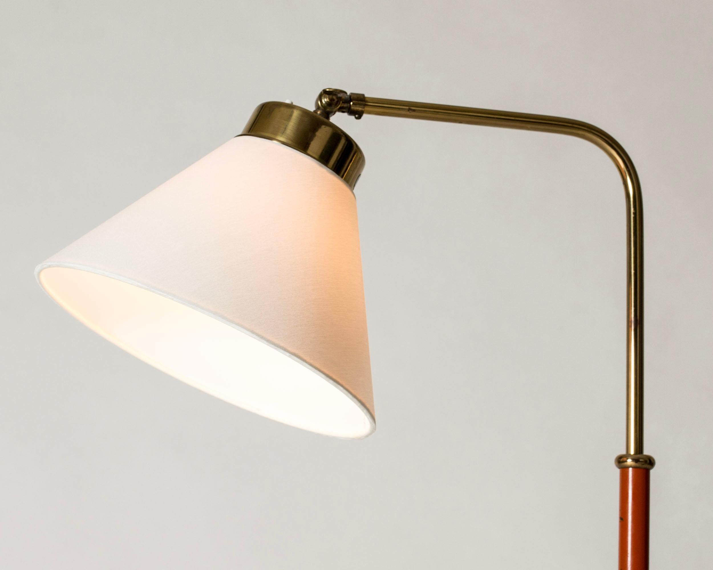 Scandinave moderne Lampadaire en laiton modèle #1842 par Josef Frank pour Svenskt Tenn, Suède, années 1950 en vente