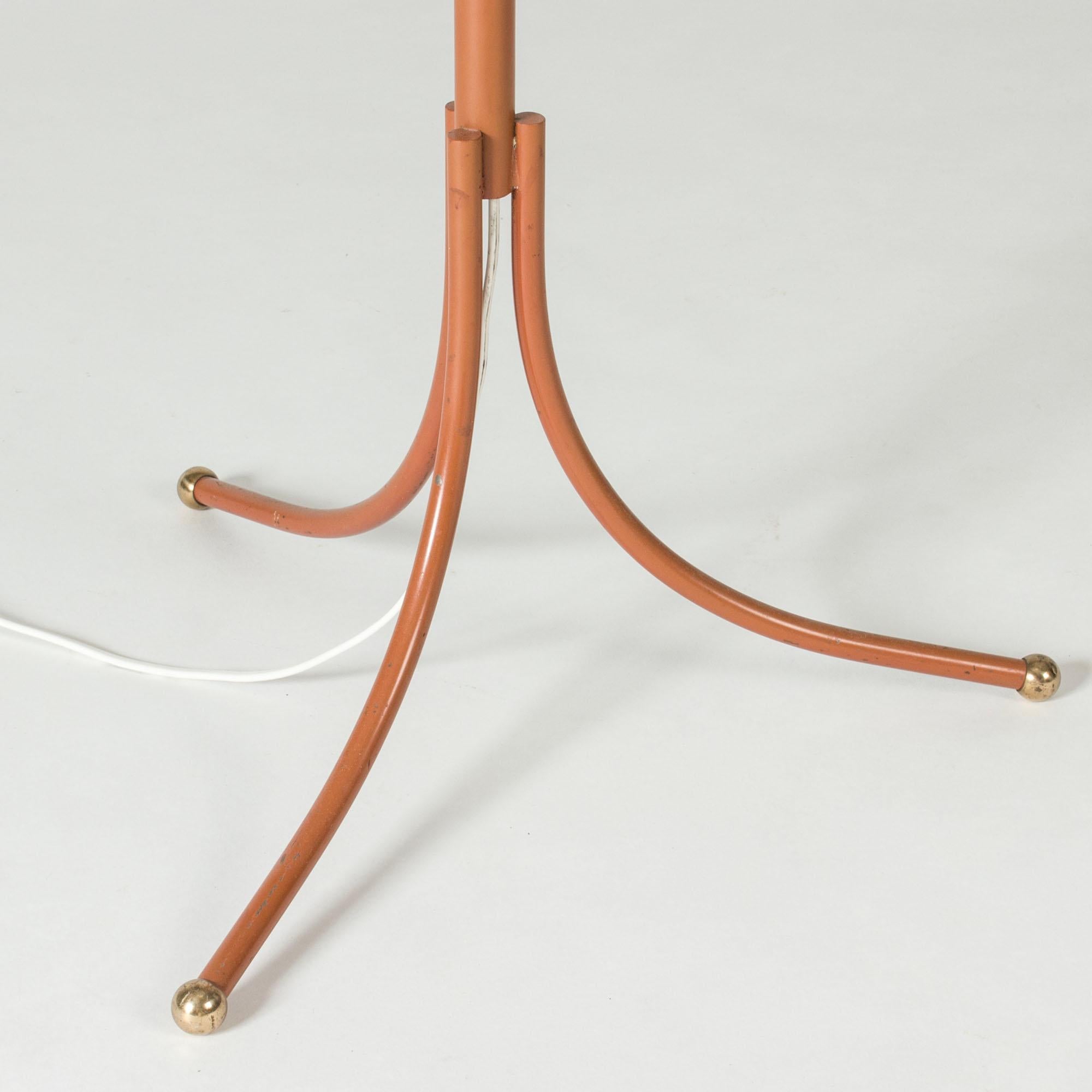 Brass Floor Lamp model #1842 by Josef Frank for Svenskt Tenn, Sweden, 1950s In Good Condition For Sale In Stockholm, SE