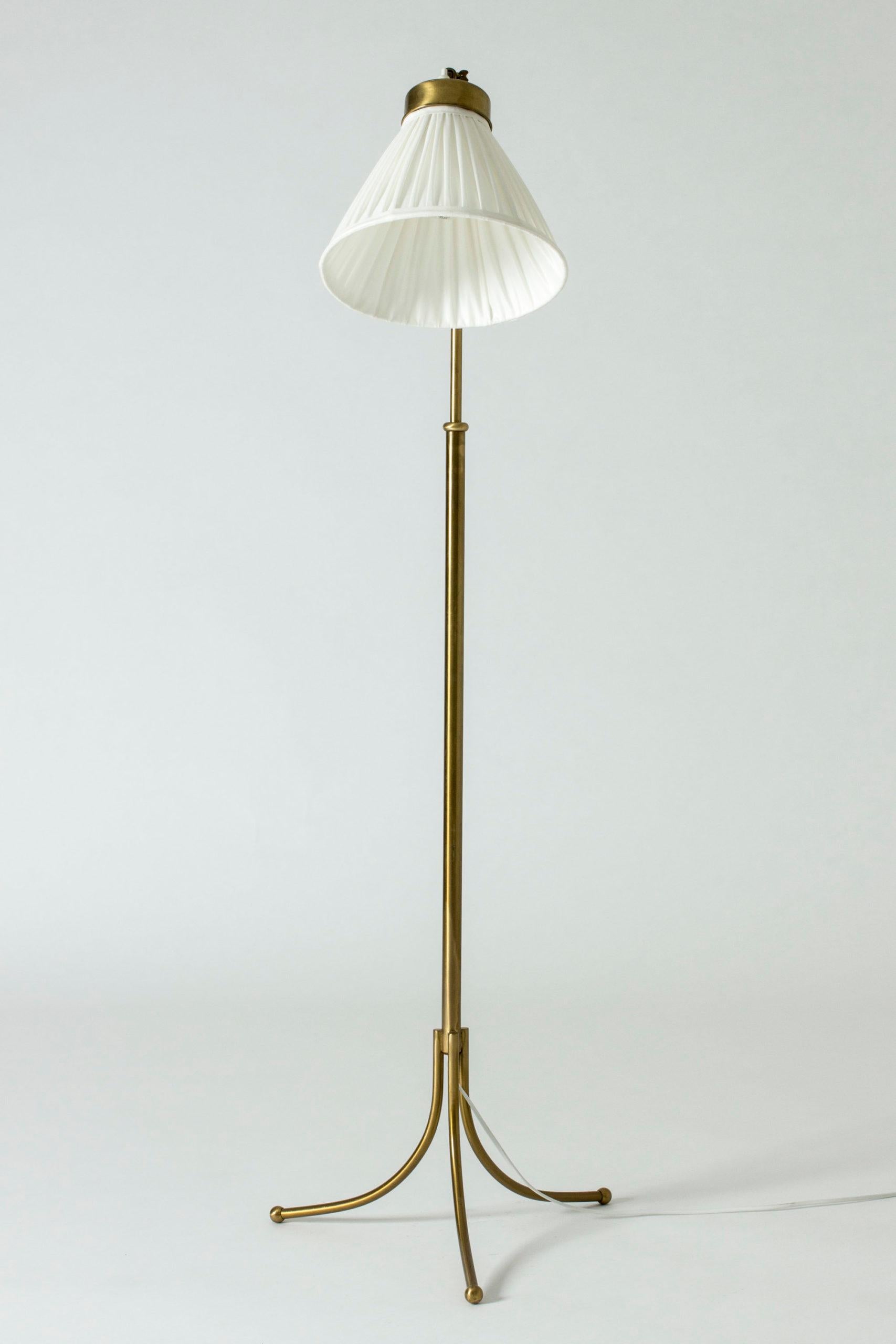 Scandinavian Modern Brass Floor Lamp model #G1842 by Josef Frank for Svenskt Tenn, Sweden, 1950s