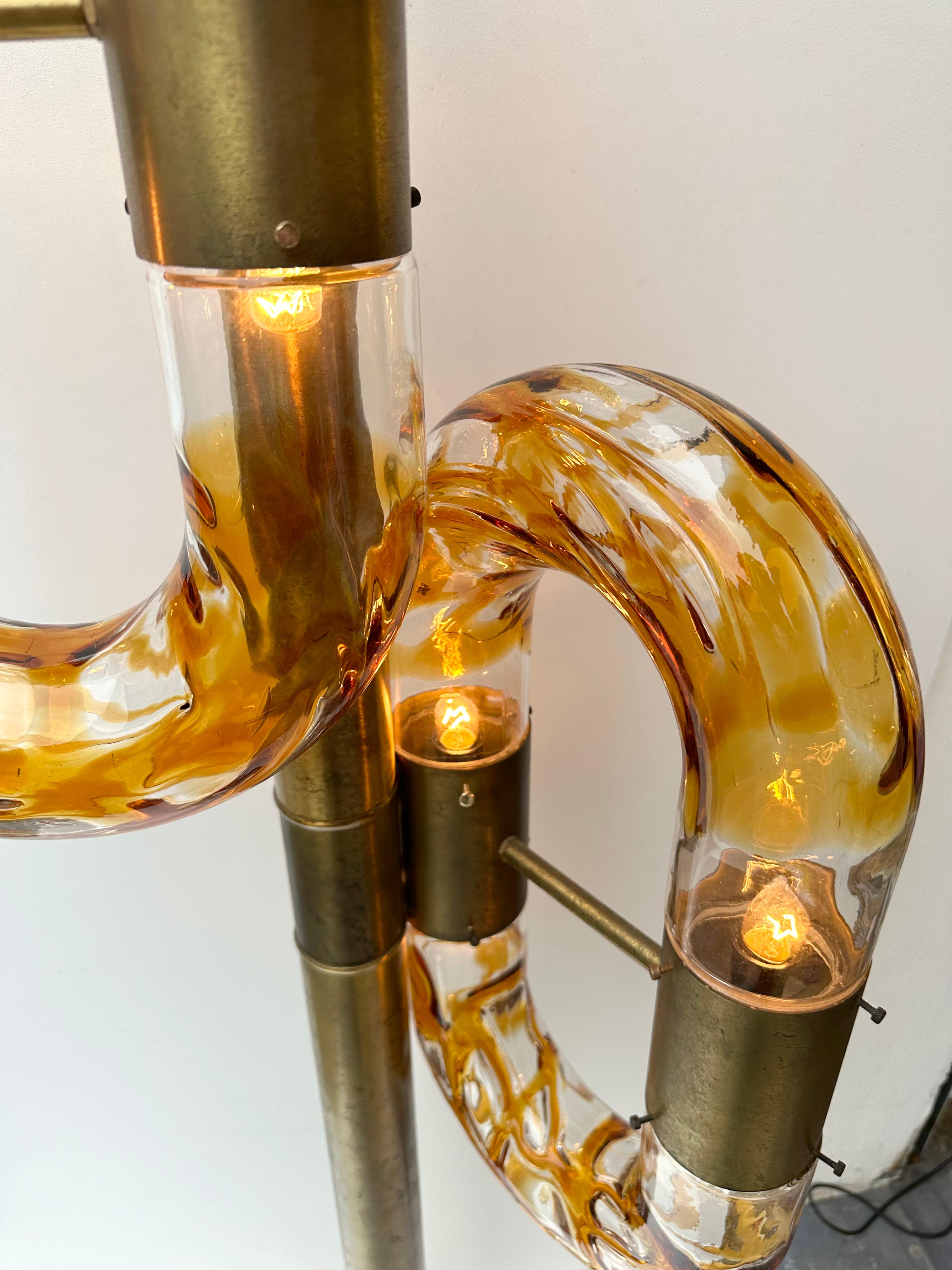 Mid-Century Modern space age vintage original brass version of floor lamp by Aldo Nason for the manufacture Mazzega. Blown amber Murano glass. Famous manufacture like Venini, Vistosi, La Murrina, Seguso, Carlo Nason, Poliarte, Esperia, Angelo