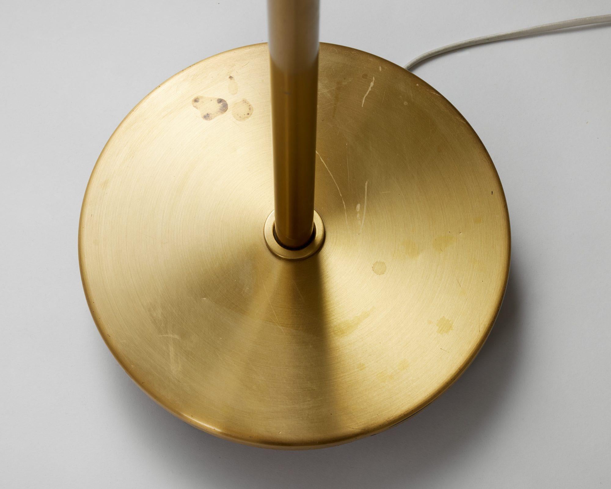 Mid-20th Century Brass floor lamp ‘Small Camel’ model 2568 by Josef Frank for Svenskt Tenn, 1939