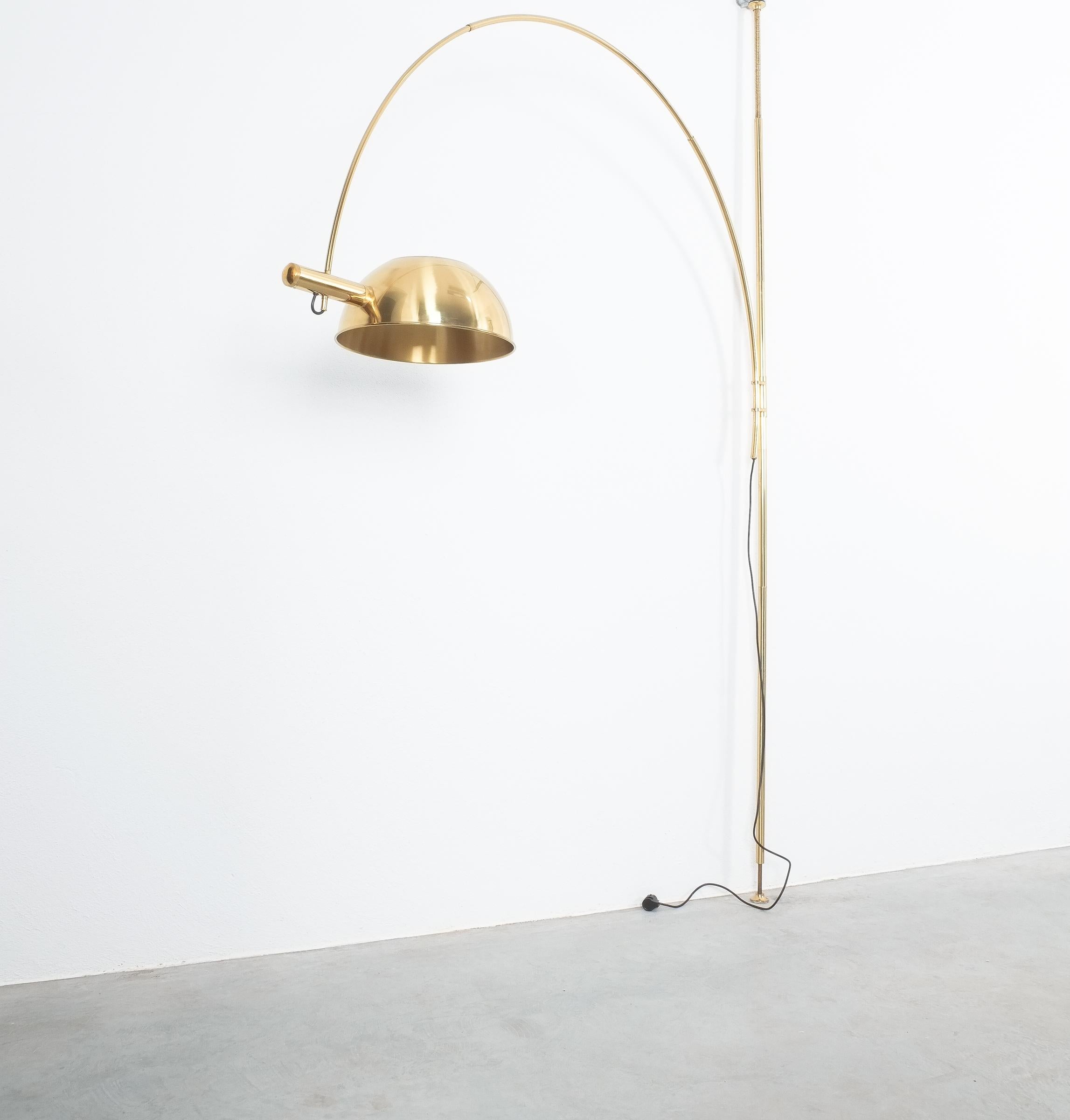 Brass Floor Lamp with Adjustable Arc by Florian Schulz, 1970 In Good Condition In Vienna, AT