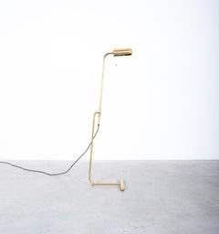 Lámpara de pie de latón con pantalla regulable de Florian Schulz, 1970