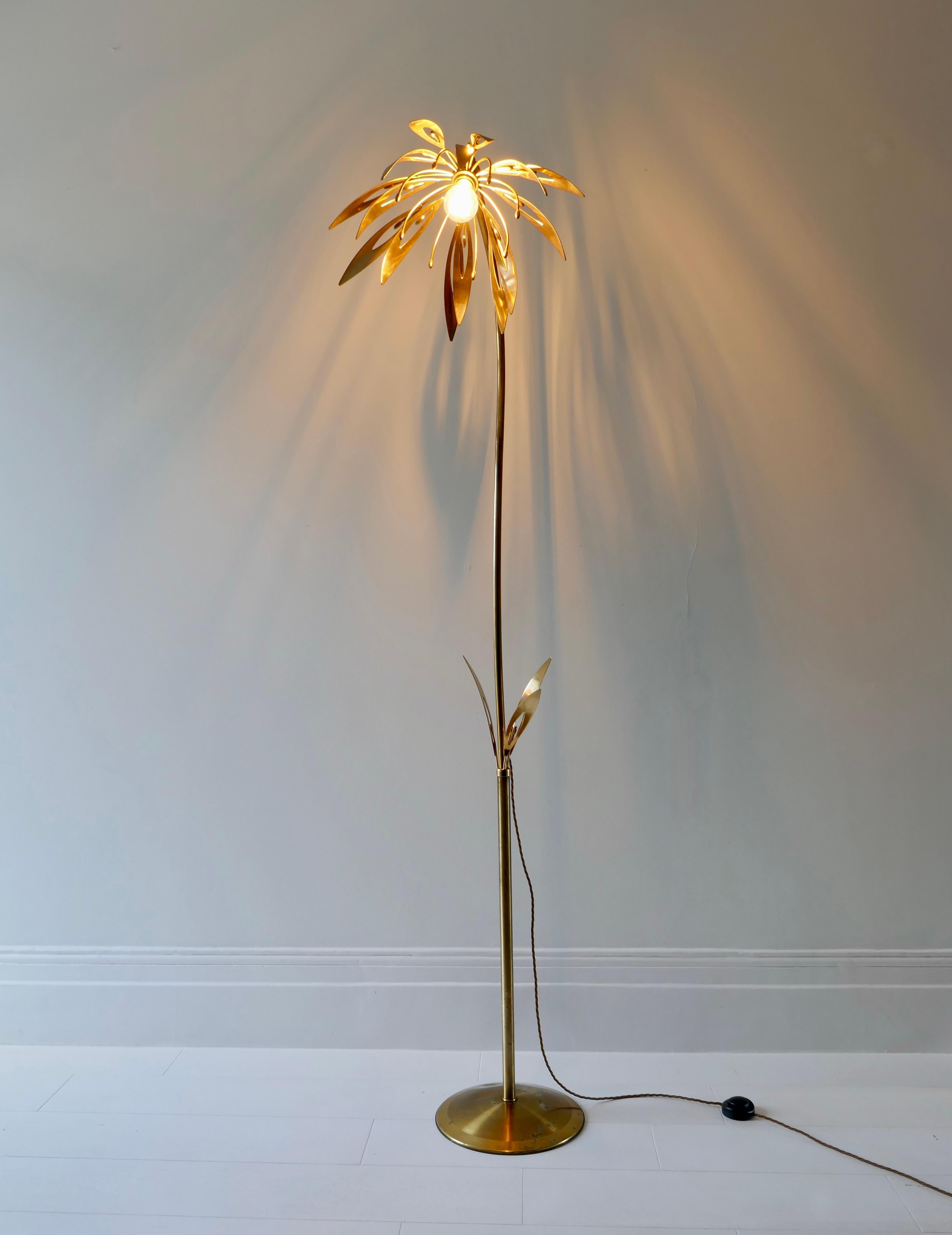 Late 20th Century Brass Floor Lamp with Flower Lamp Shade, Italy, 1970s