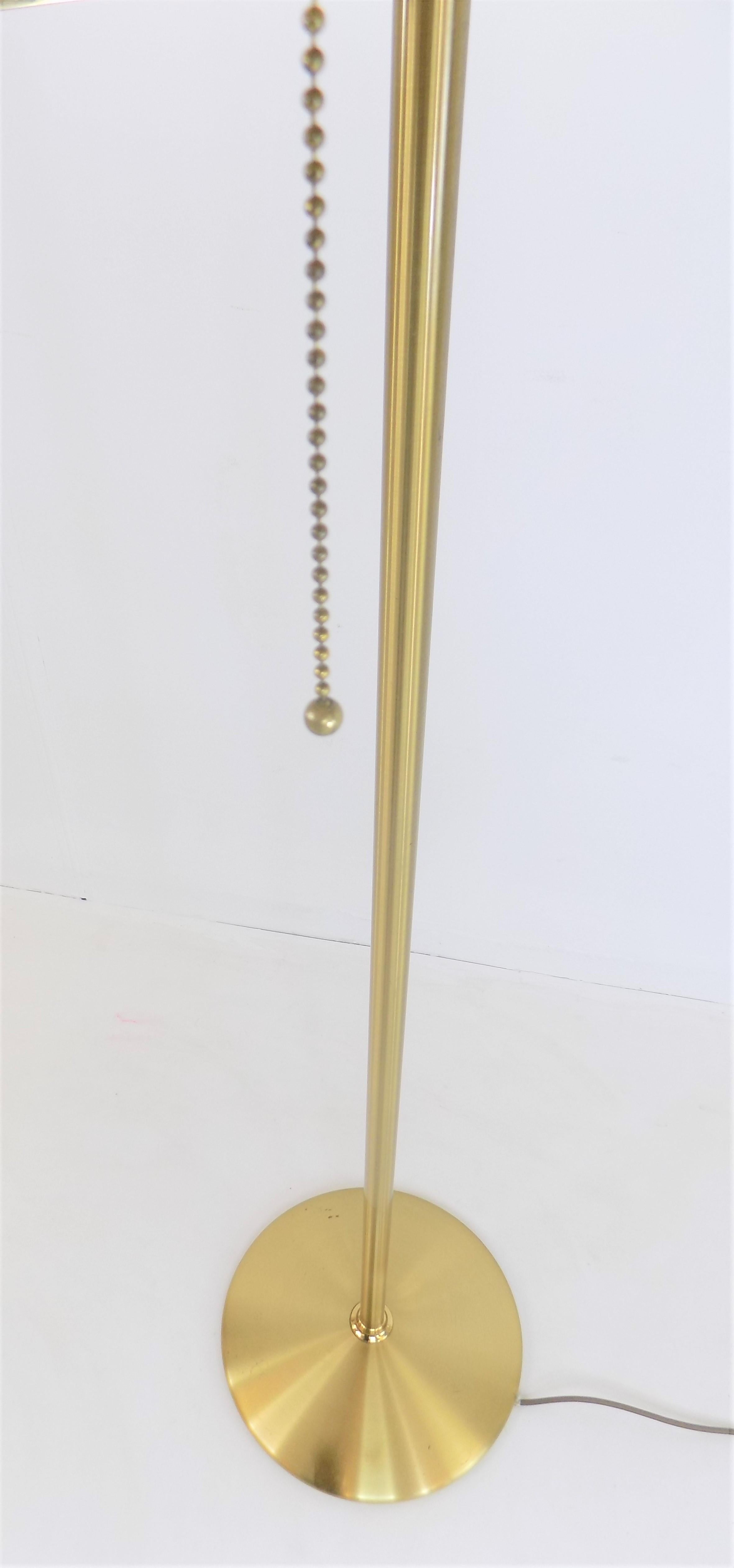 Brass Floor Lamp with Swivel Arm Mid-Century Modern For Sale 11