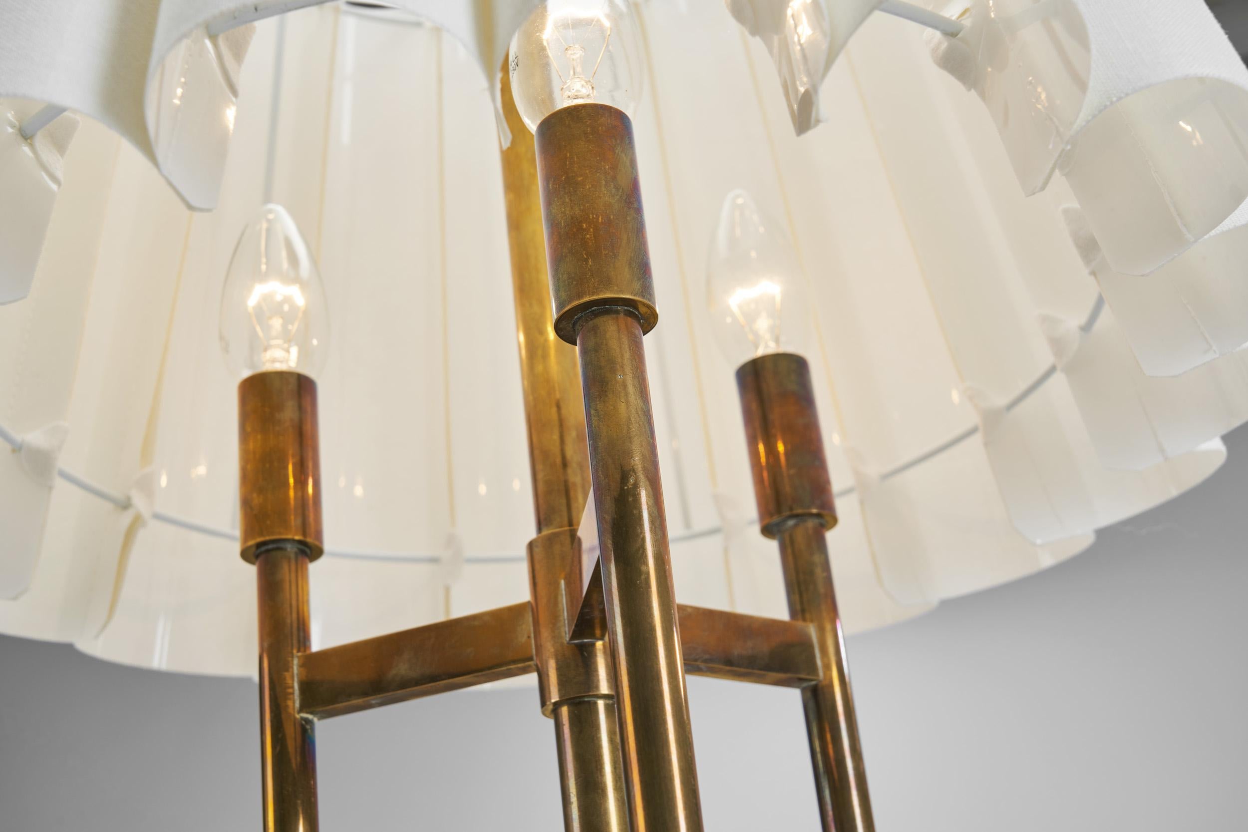 Lampadaire en laiton avec base tripode, Danemark, vers 1950 en vente 5