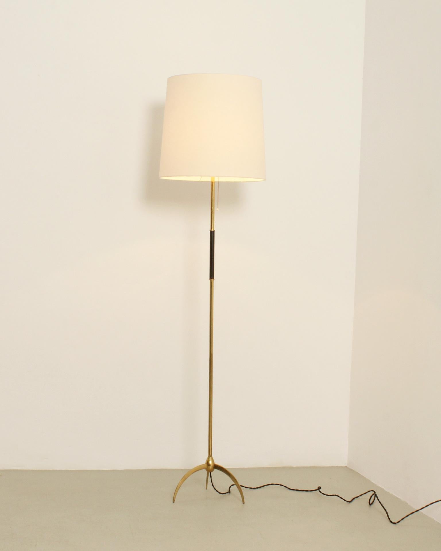 Brass Floor Lamp with Tripod Base, Spain, 1950's For Sale 3
