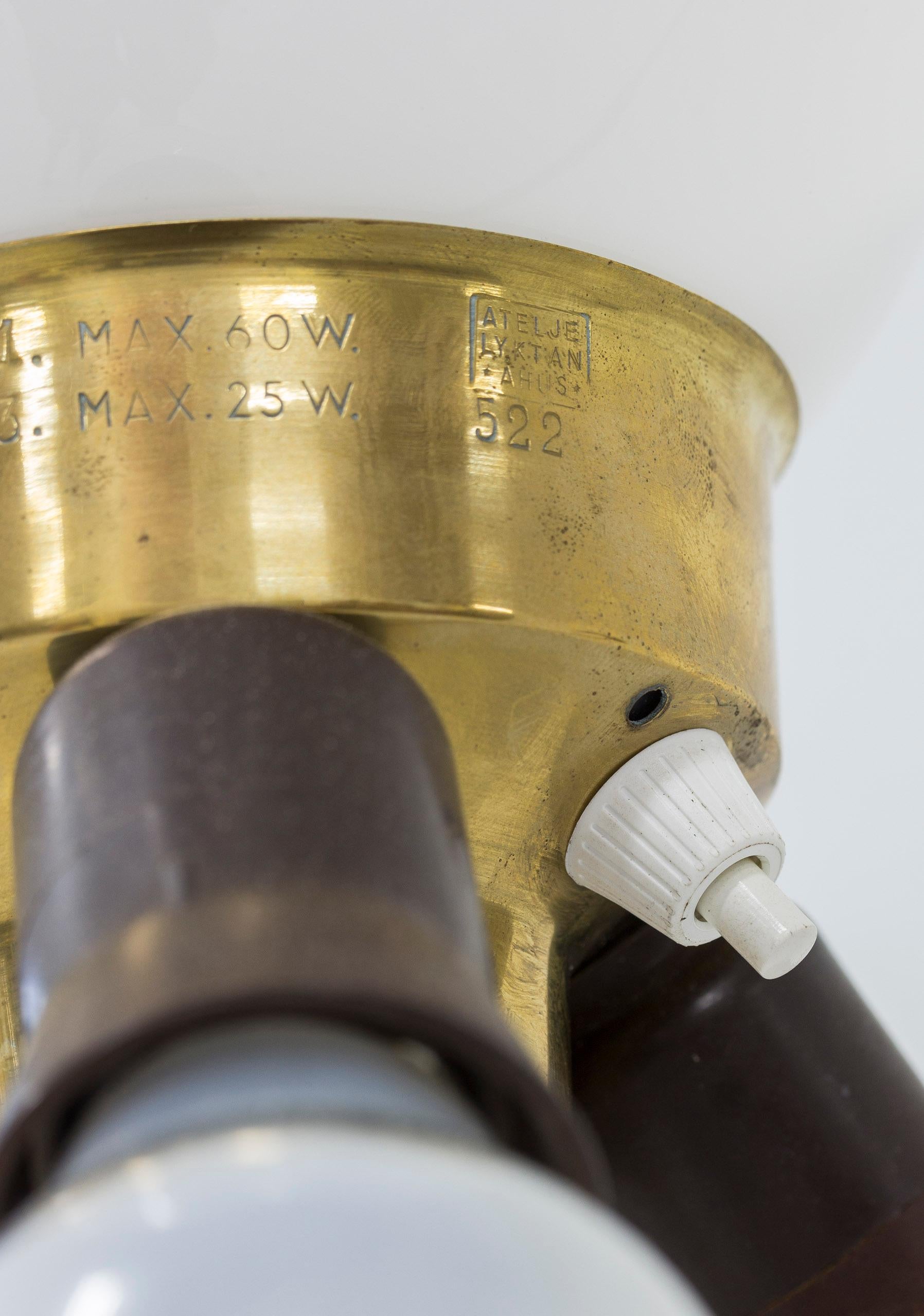 Brass Floor lamps 522 by Hans Bergström for Ateljé Lyktan, Sweden, 1940-50s In Good Condition In Hägersten, SE