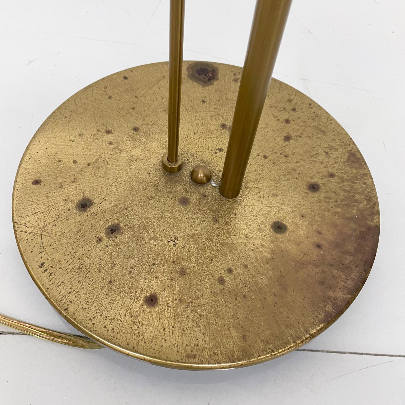 Stehlampe aus Messing mit Seitendimmer, Bauhaus Holtkoetter Leuchten, Deutschland 1964 1