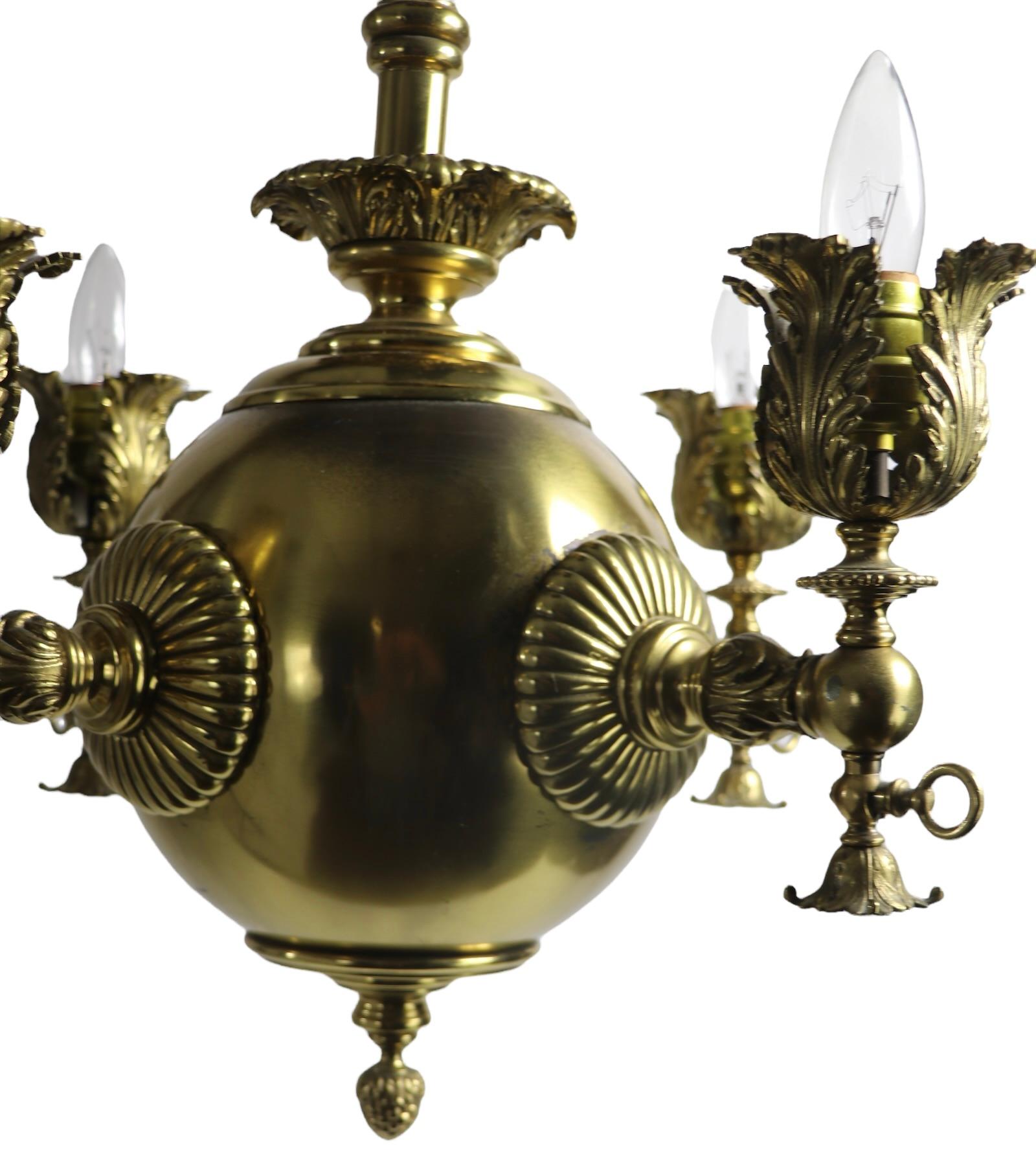 Vierflammige elektrifizierte Gas-Leuchte aus Messing, 19. Jahrhundert, hergestellt in USA im Angebot 6
