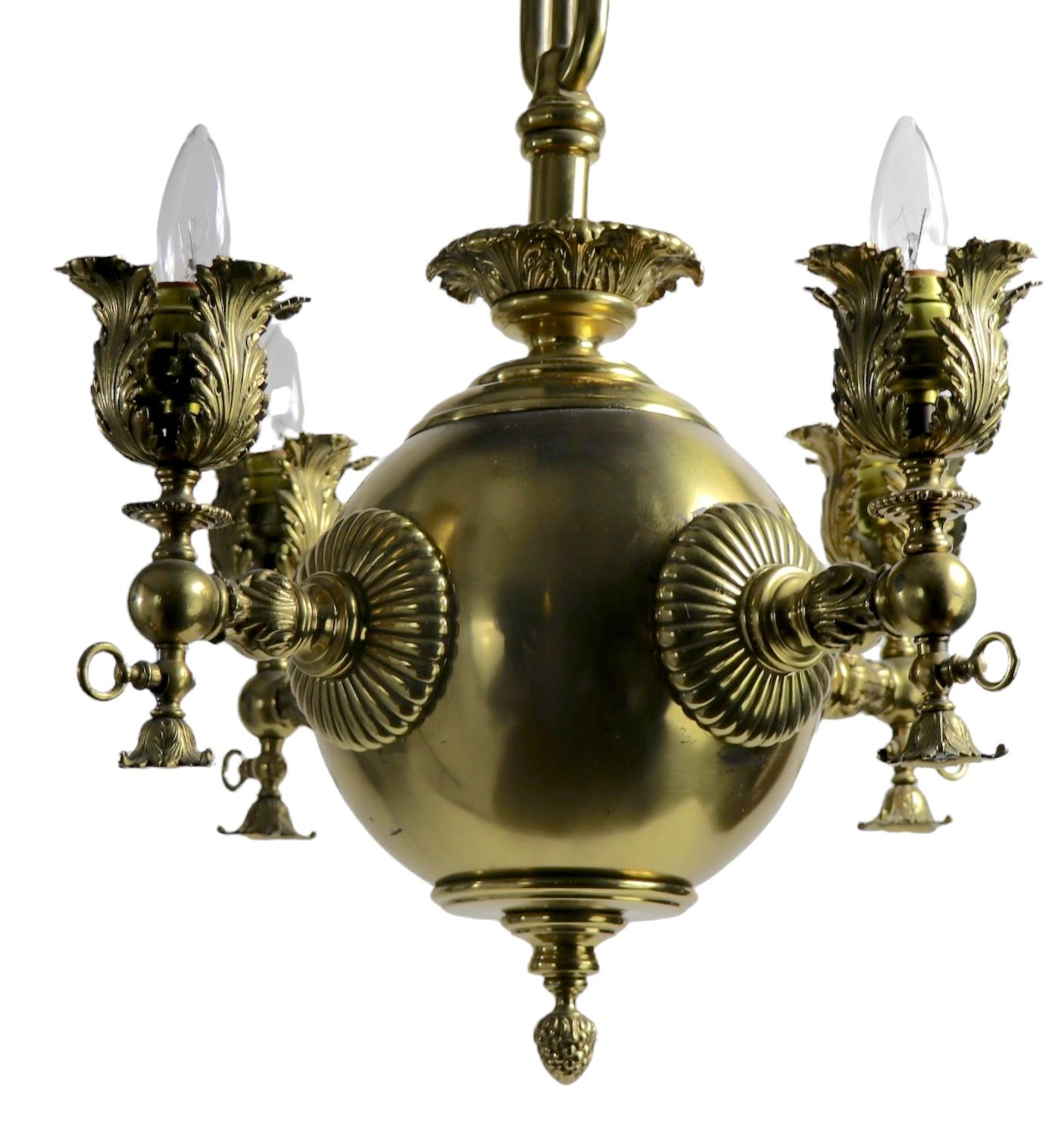 Vierflammige elektrifizierte Gas-Leuchte aus Messing, 19. Jahrhundert, hergestellt in USA im Angebot 9