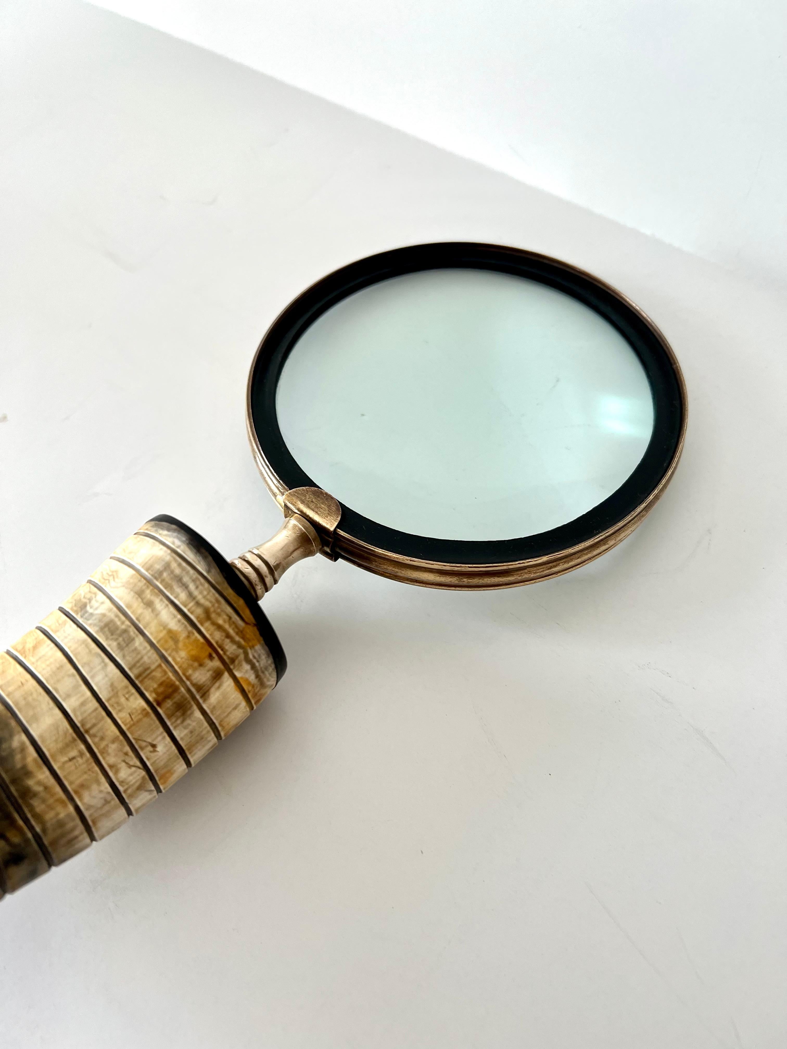horn handle magnifying glass