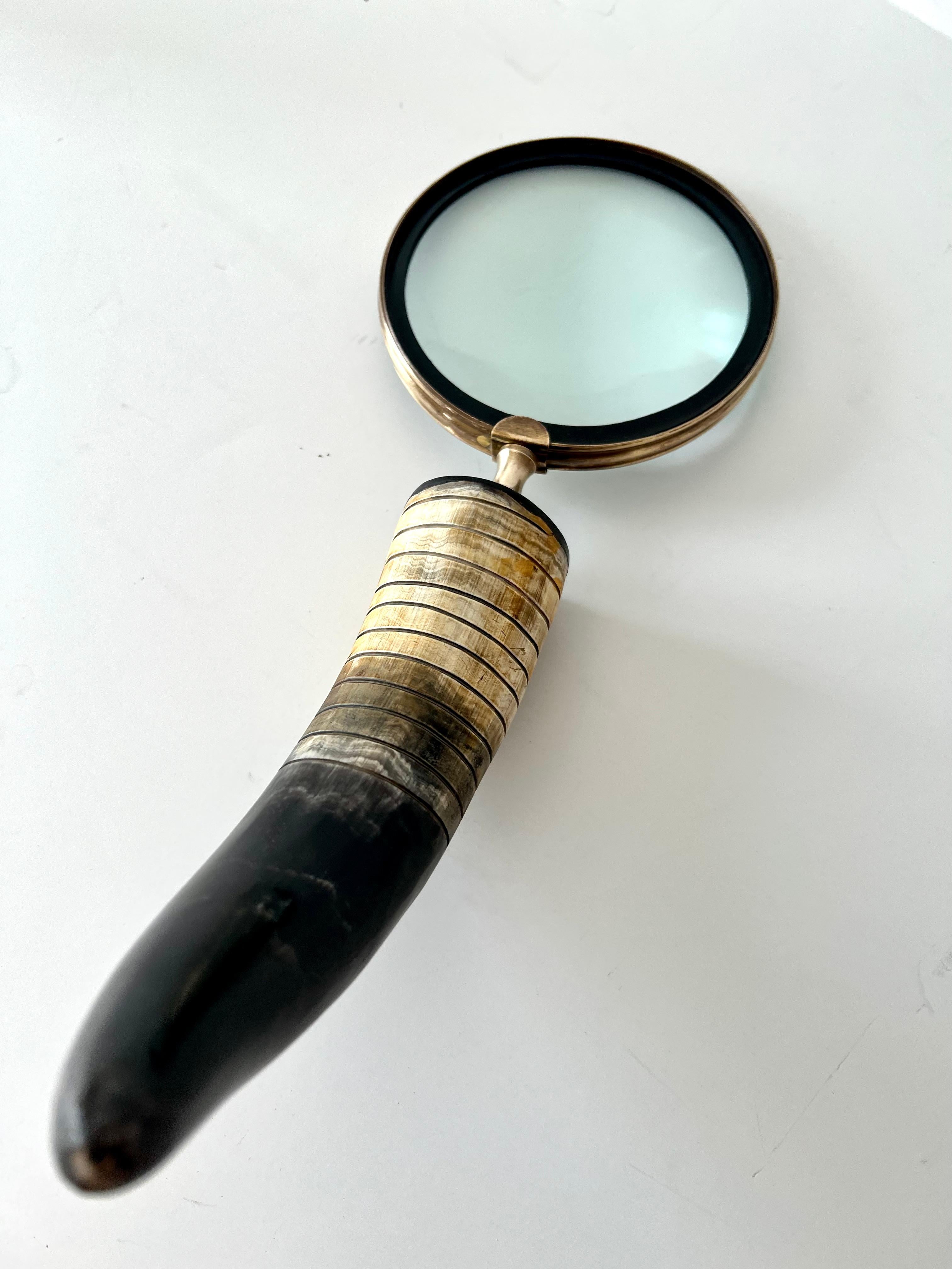magnifying glass horn handle