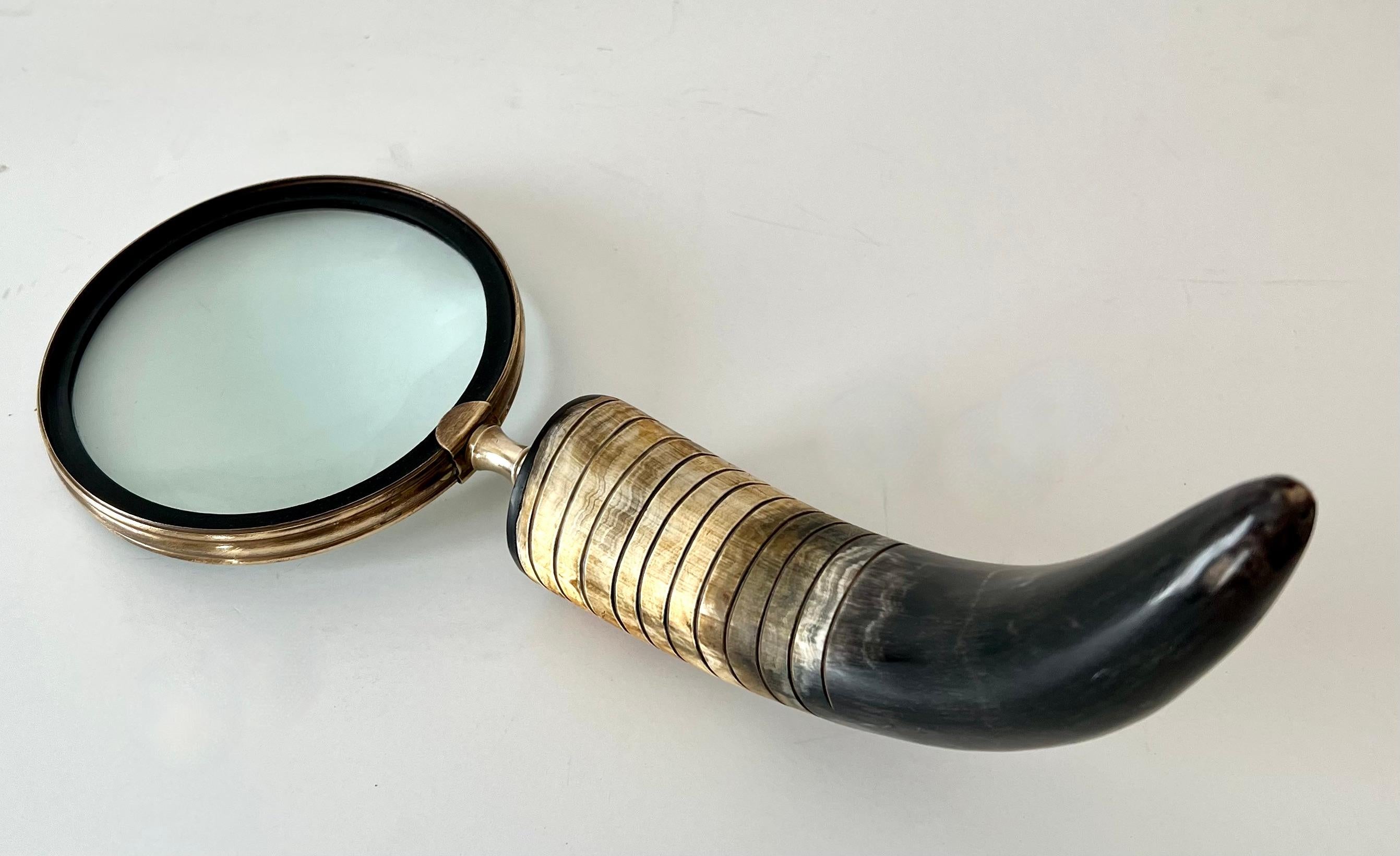 Brass Frame Desk Magnifying Glass with Horn Handle For Sale 1