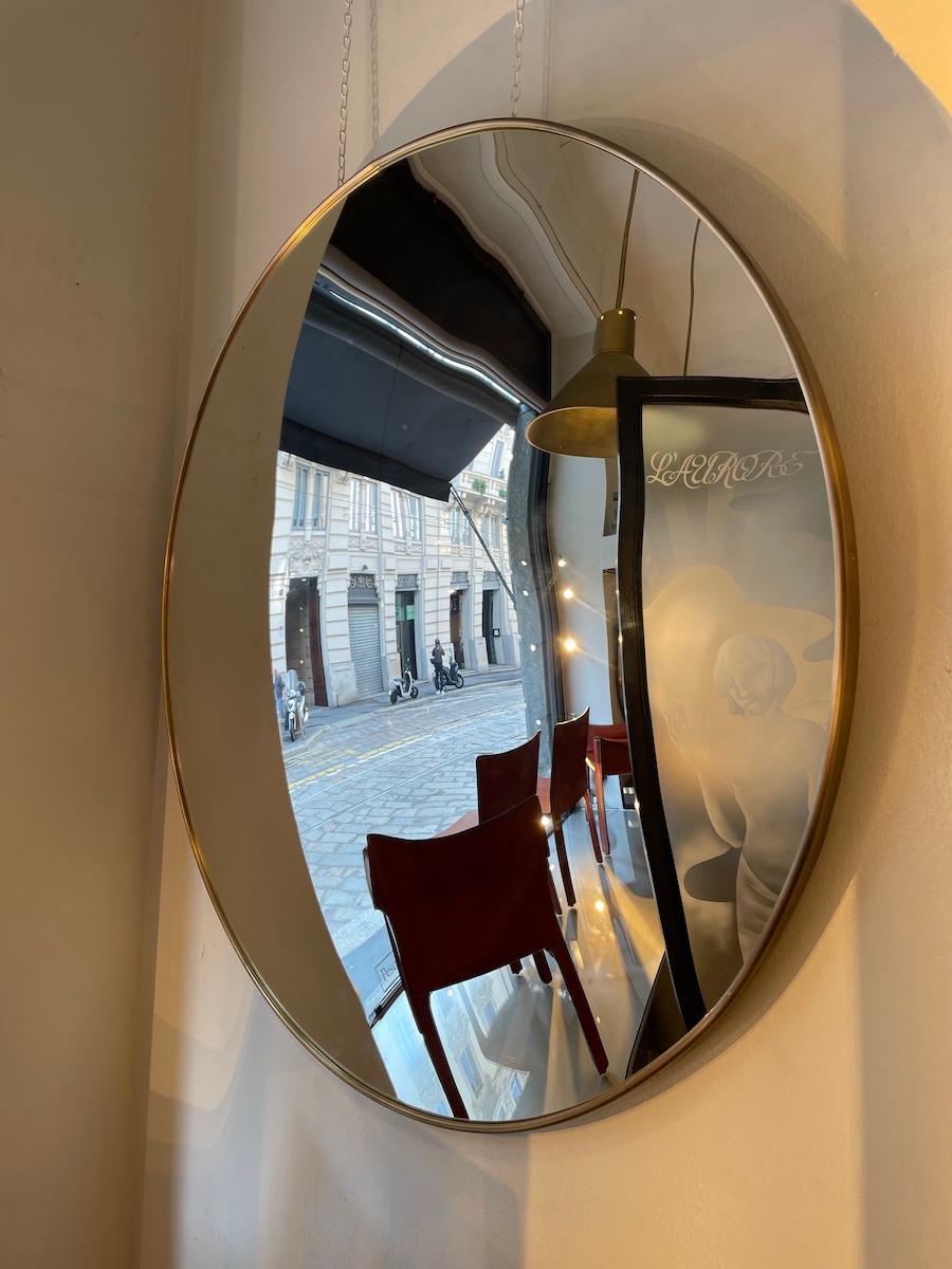 Espejo convexo con marco de latón, diámetro 120 cm Siglo XXI y contemporáneo en venta