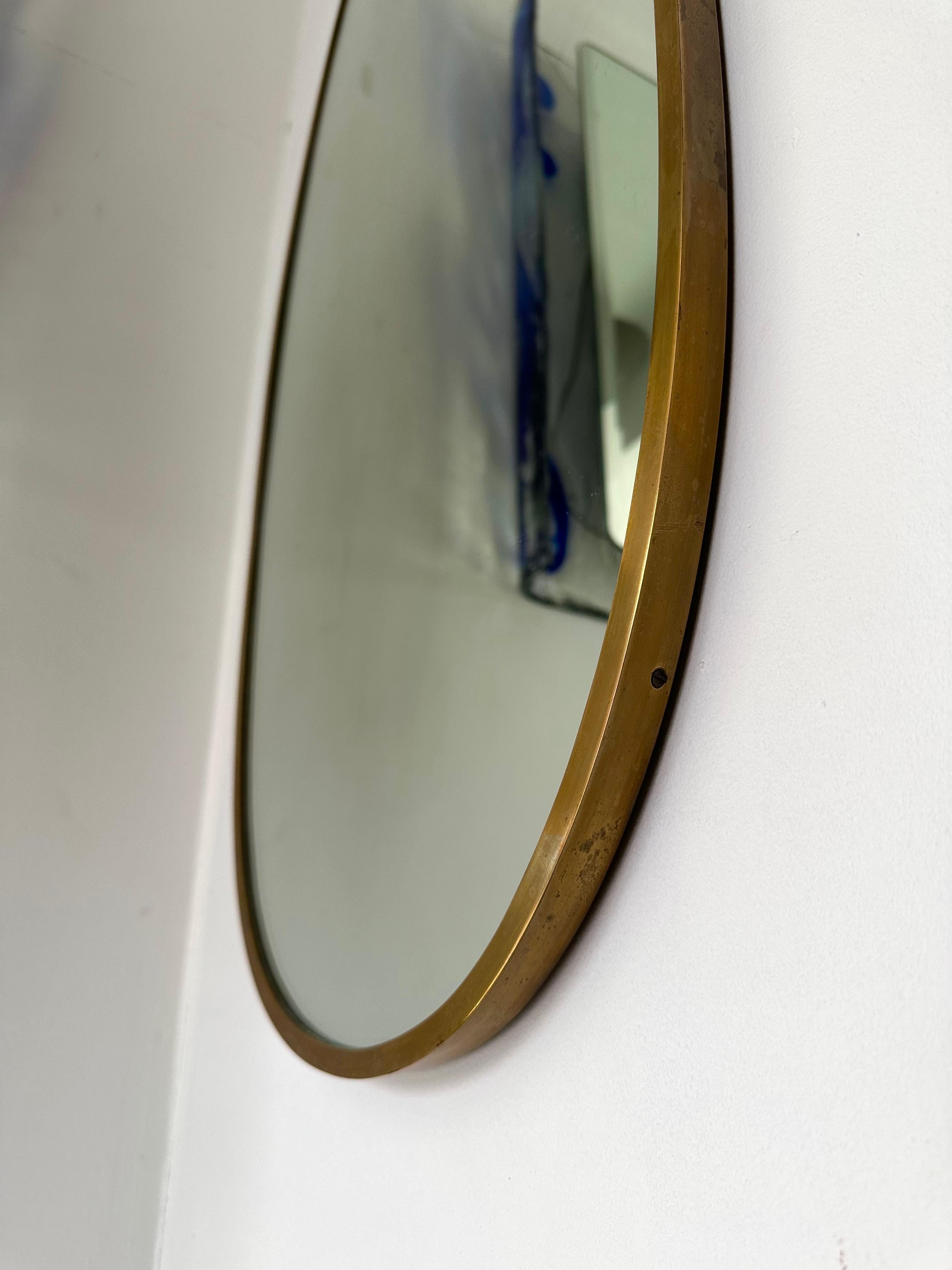 Mid-20th Century Brass Free Form Egg Mirror. Italy, 1950s For Sale