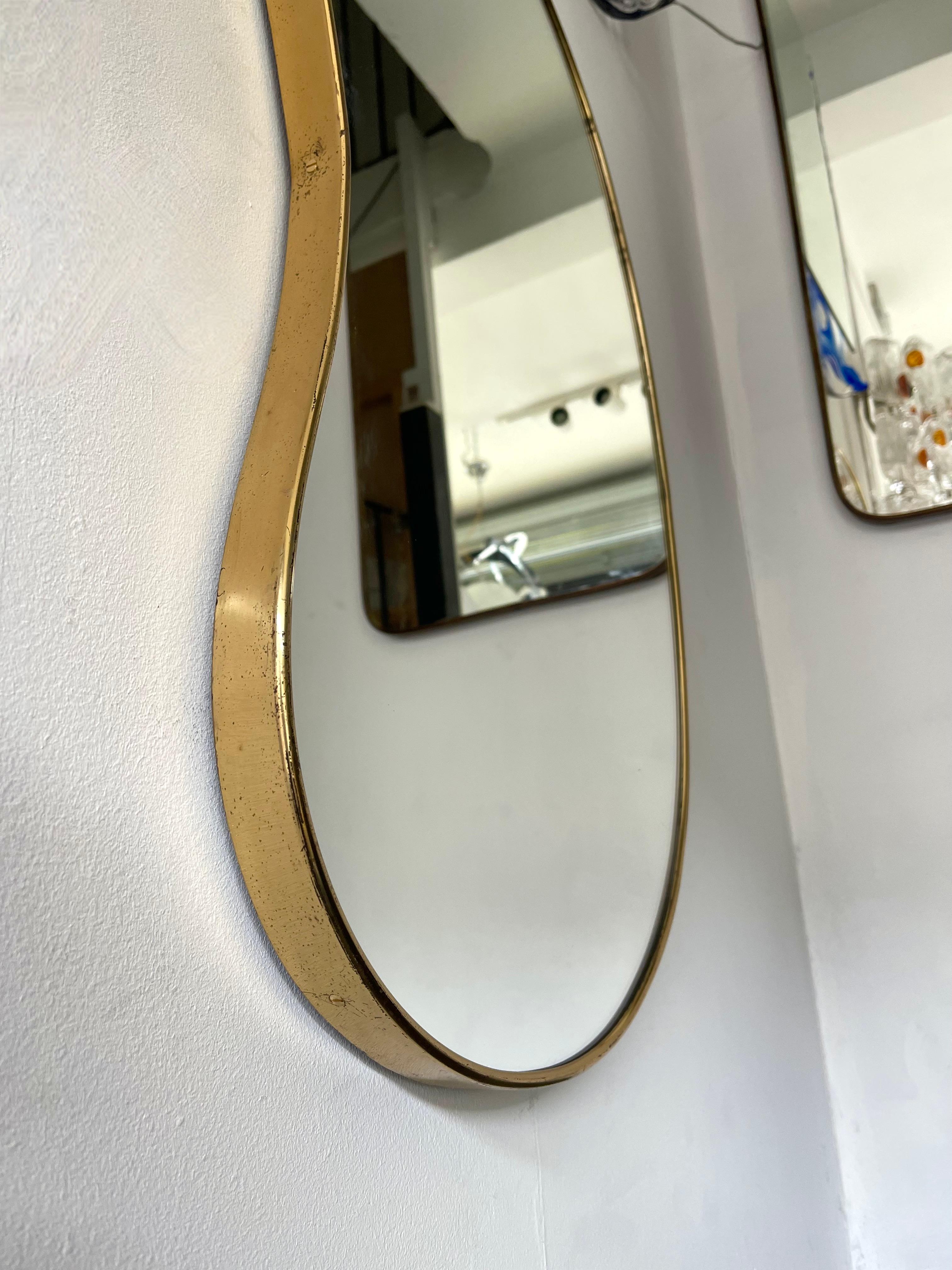 Brass Free Form Haricot Mirror. Italy, 1950s For Sale 4