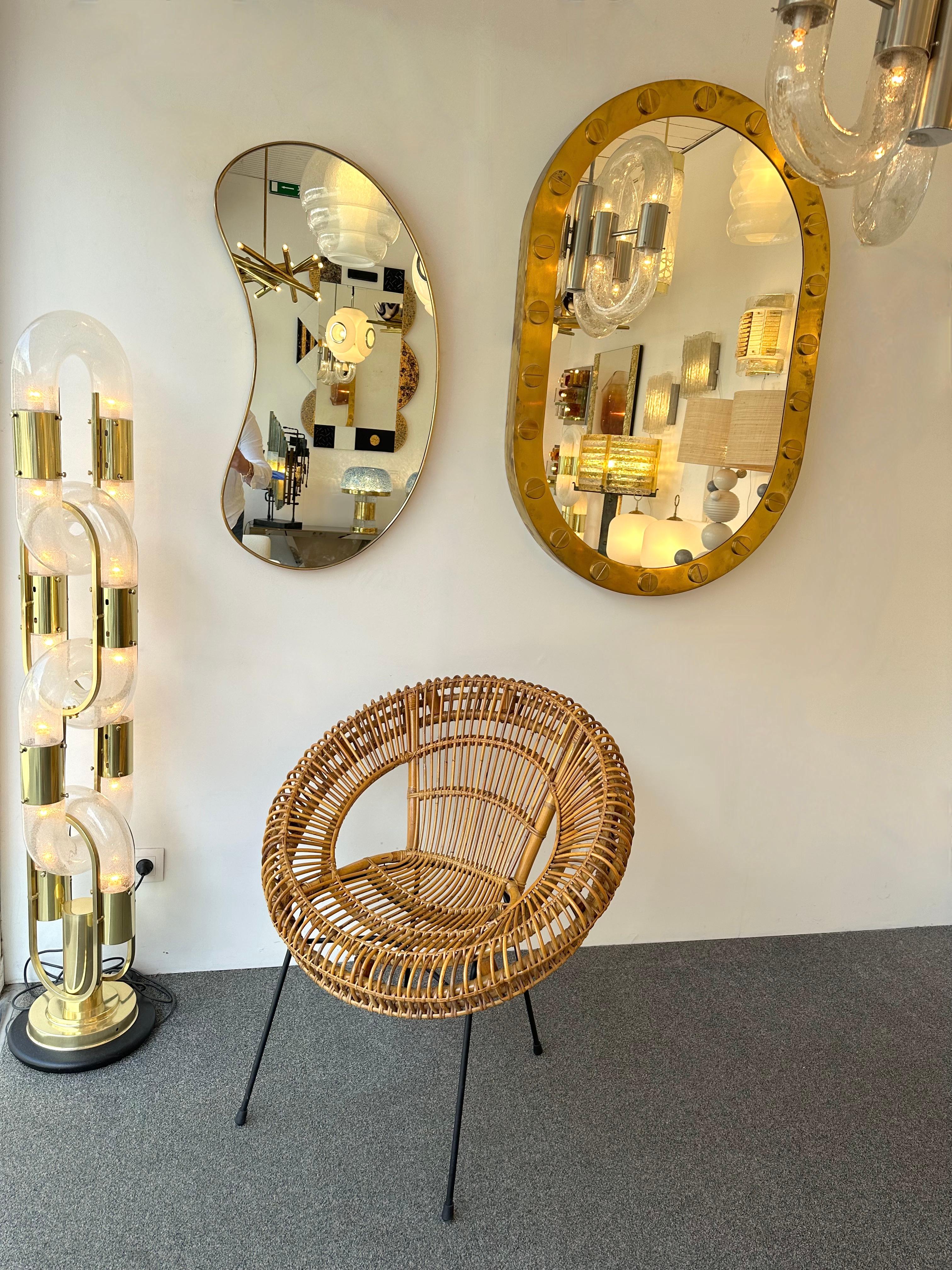 Brass free form bean haricot wall mirror. Nice patina. In the mood of Garouste and Bonetti, Hubert Le Gall, Franck Evenou, Gio Ponti, Fontana Arte.

2 mirror available.
Price listed by mirror. In sale separately.
For a pair set of 2 please