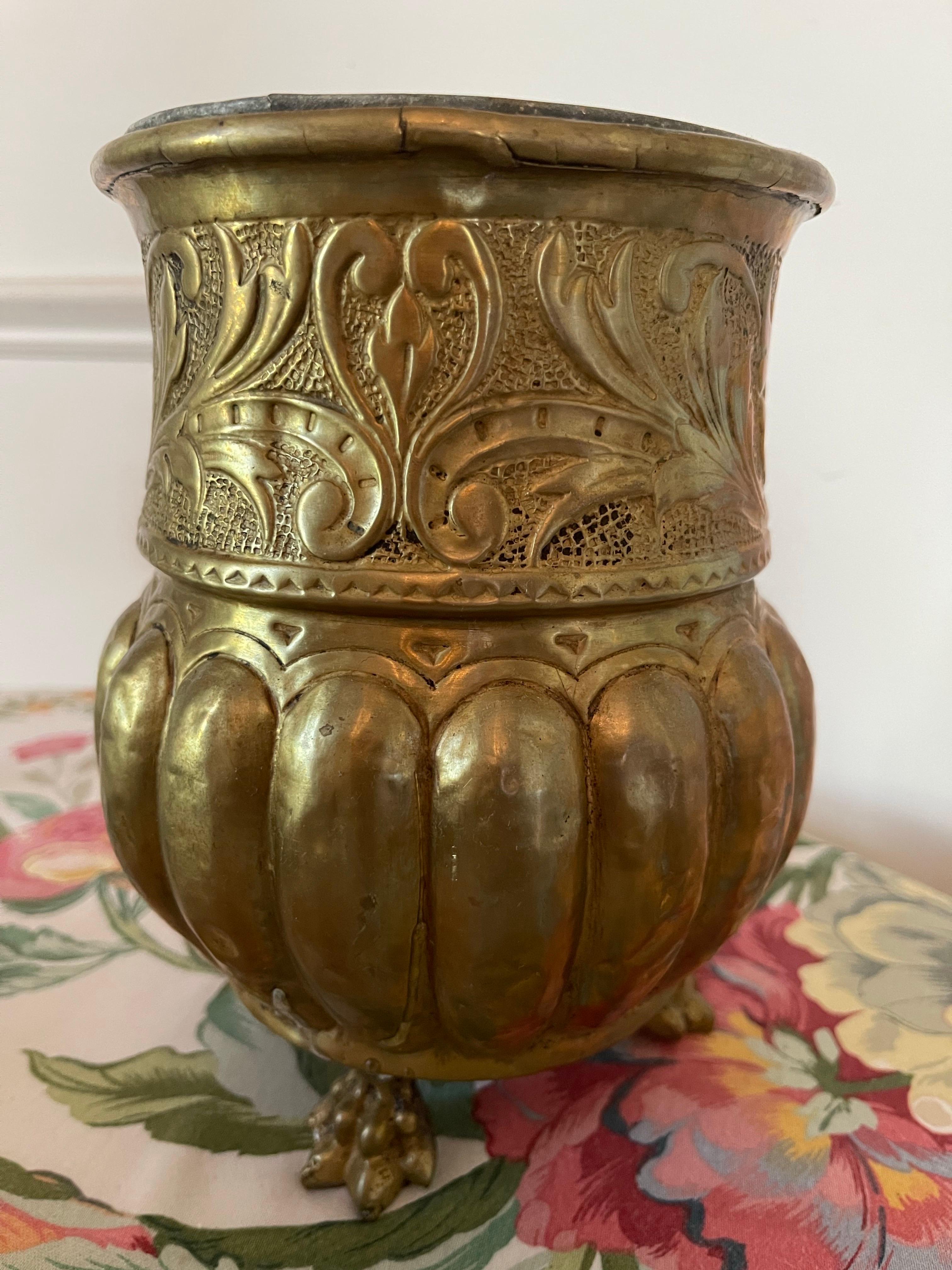 Brass French Jardiniere with Interior Liner, 19th Century For Sale 4