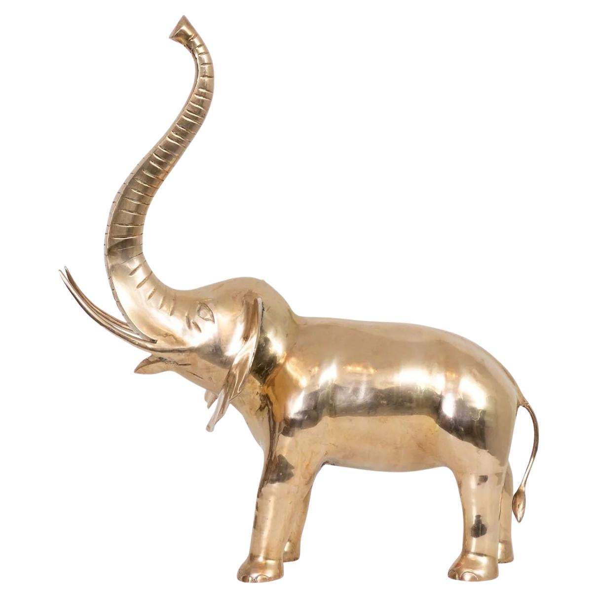 Scultura di elefante corposa in ottone