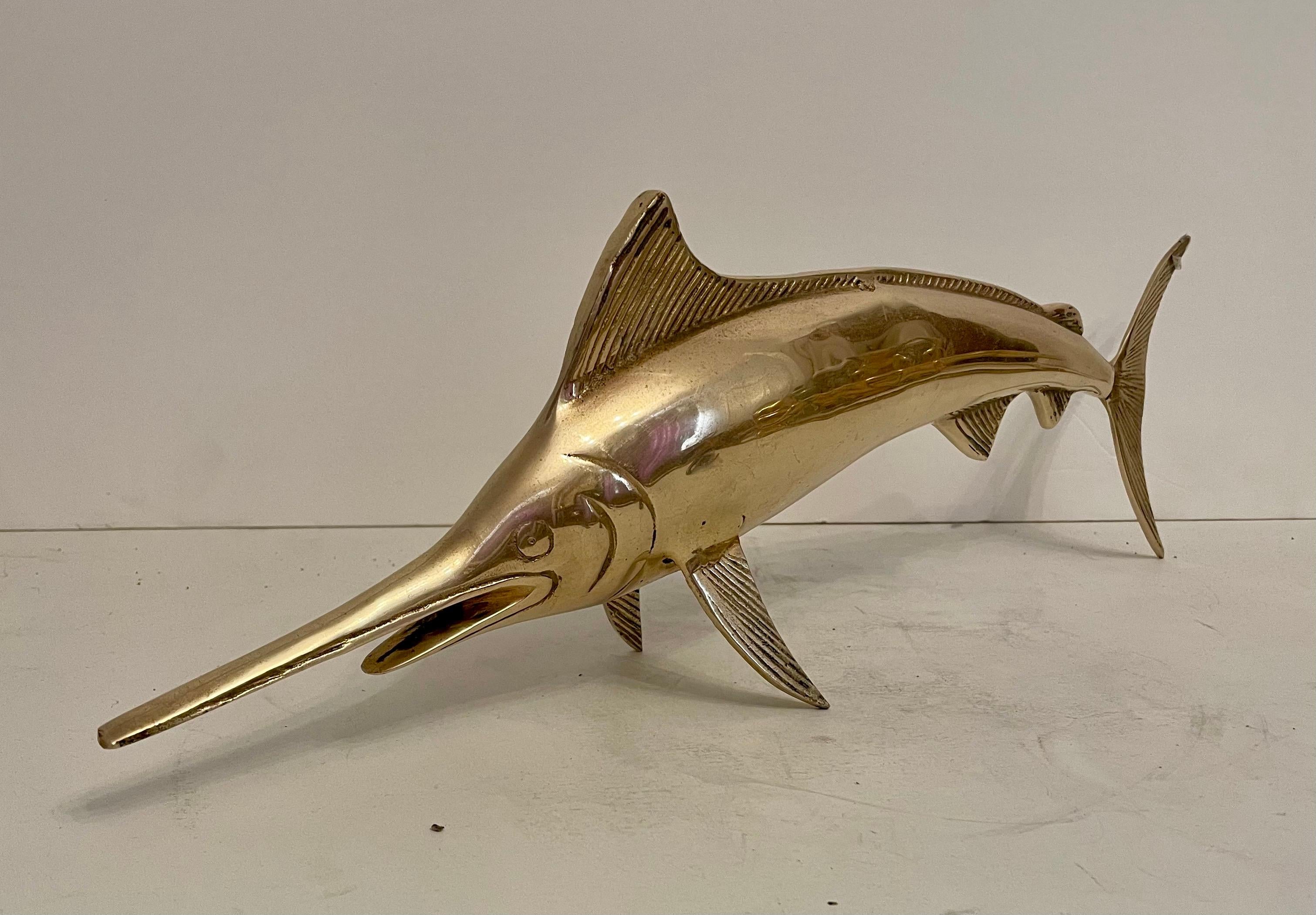 Skulptur aus Messing mit vollem Mieder aus Marlin im Zustand „Gut“ im Angebot in New York, NY