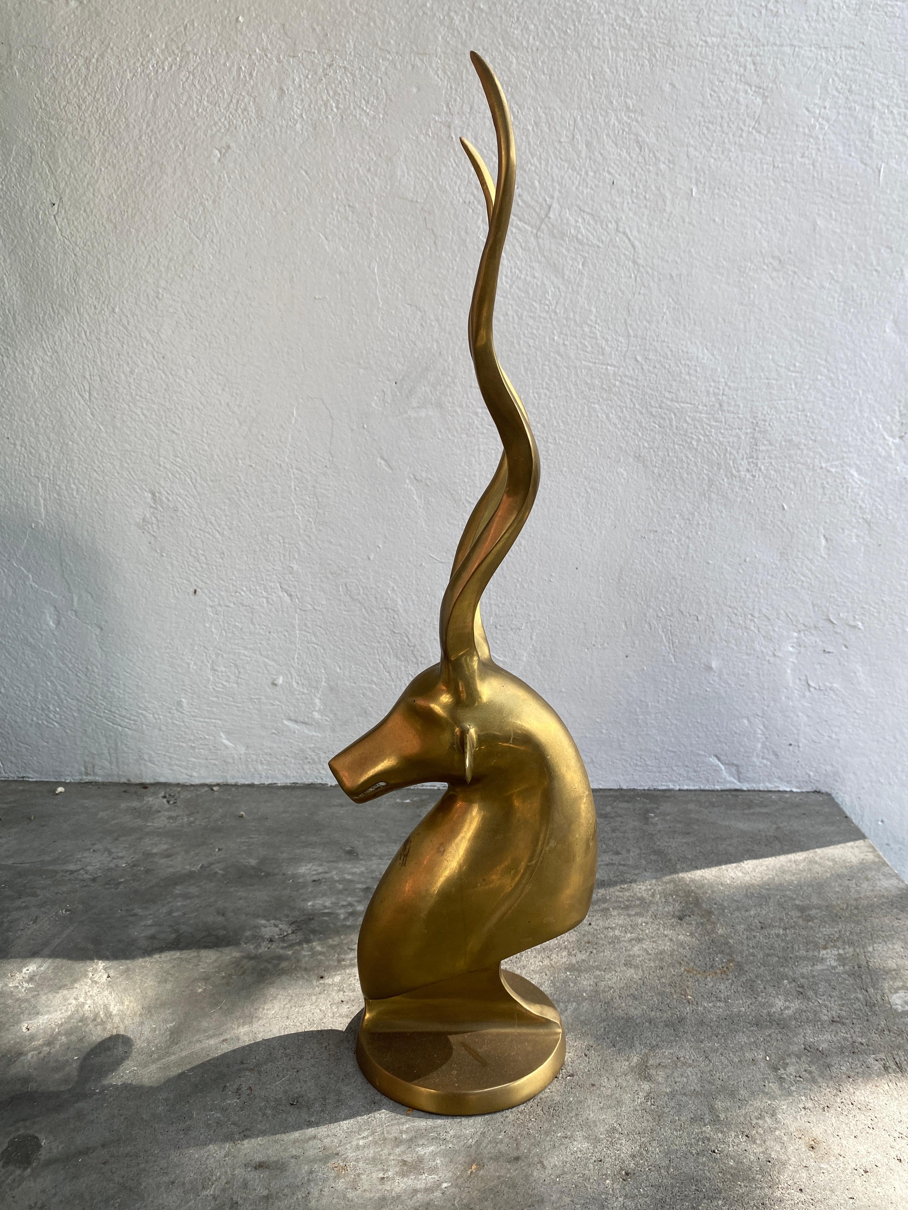 Moderne Gazelle en laiton Sculpture antilope Objects for Objects
