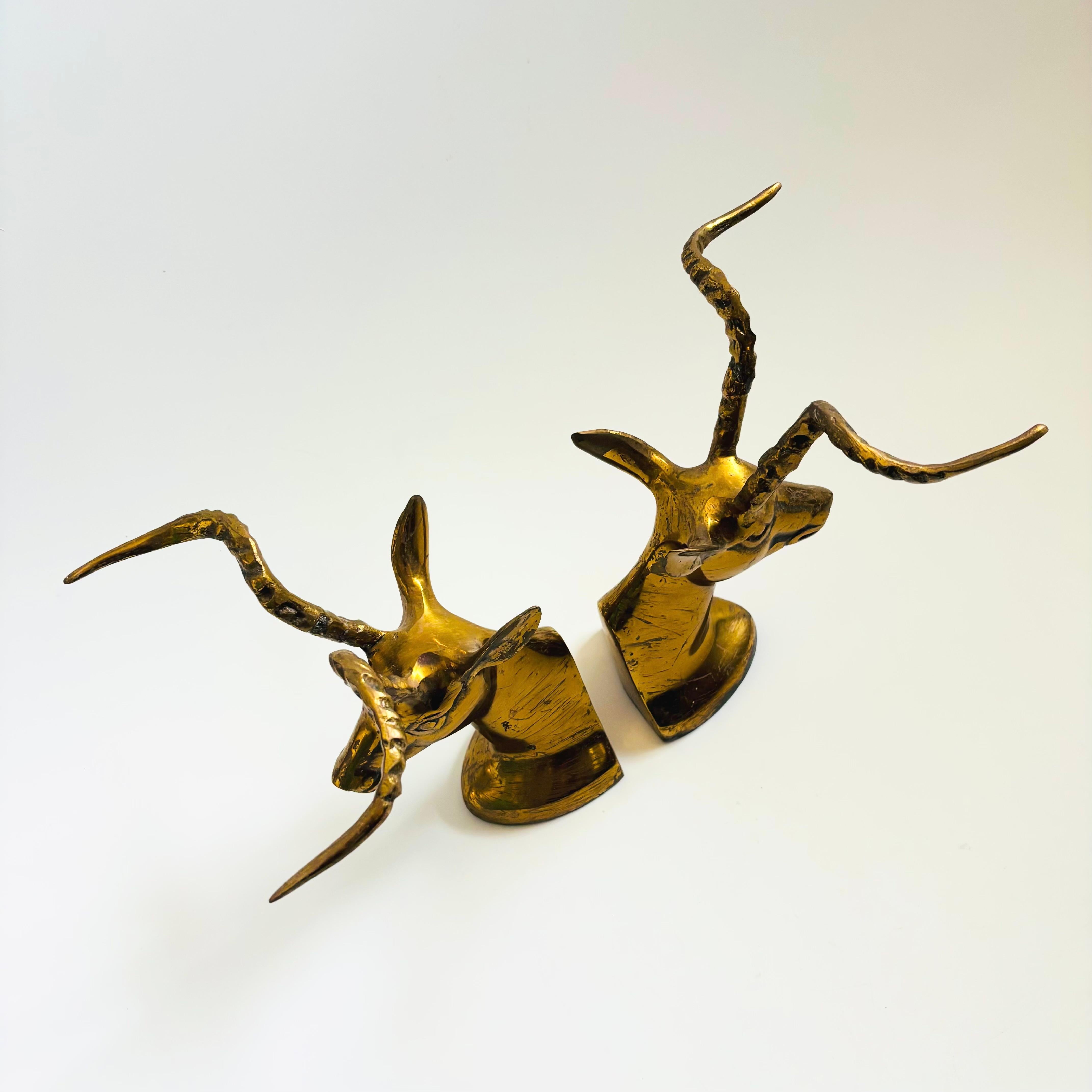 Coreano Brass Gazelle Bookends - Set of 2 in vendita