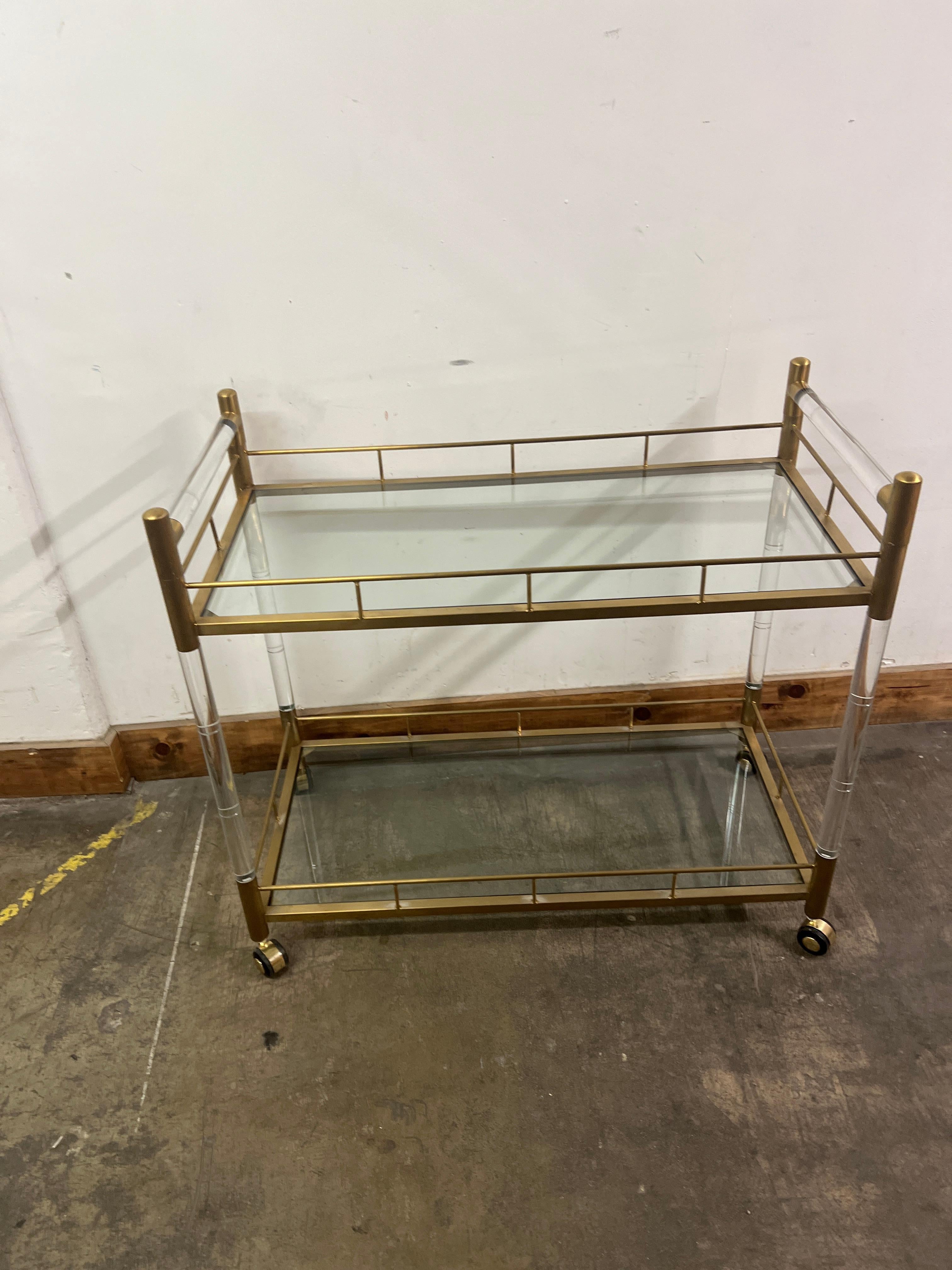 Zweistöckiger Barwagen aus Messing, Glas und Acryl 5