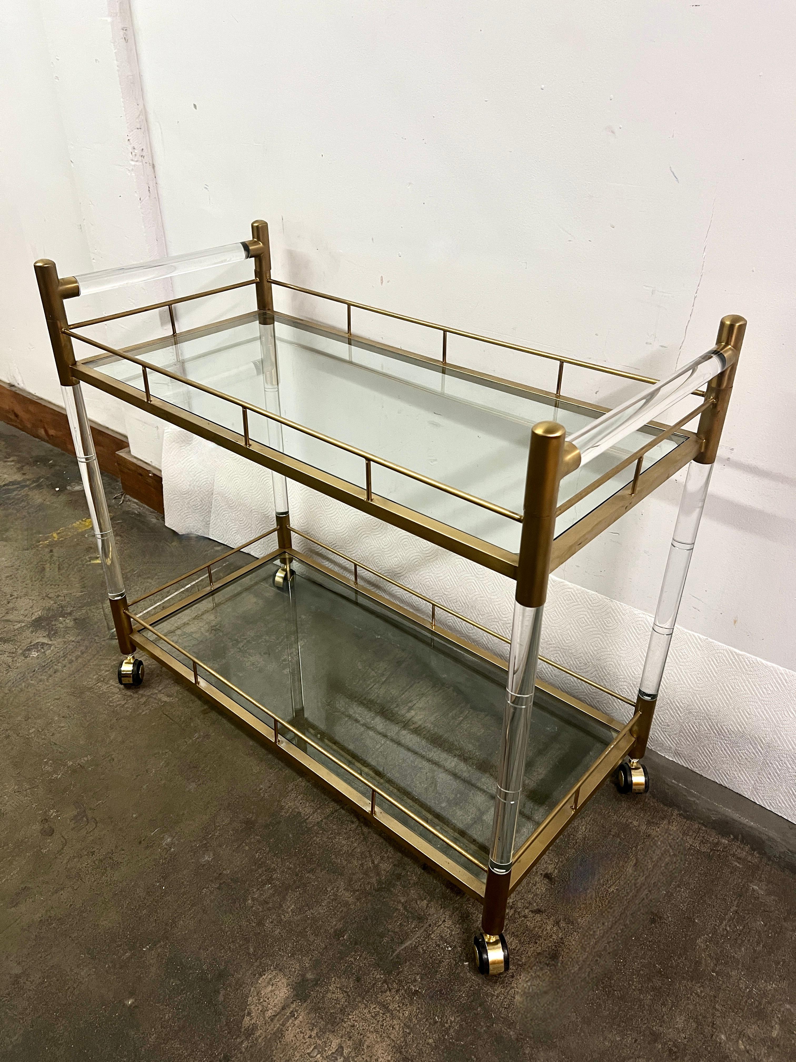 Zweistöckiger Barwagen aus Messing, Glas und Acryl 4