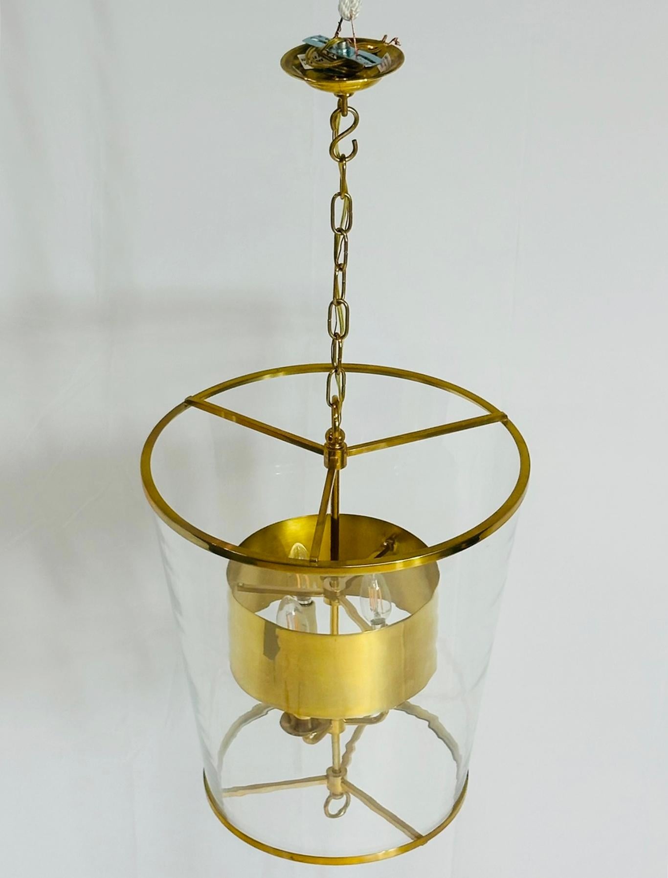 Lampadario in ottone e vetro di Vaughan Lighting in vendita 6