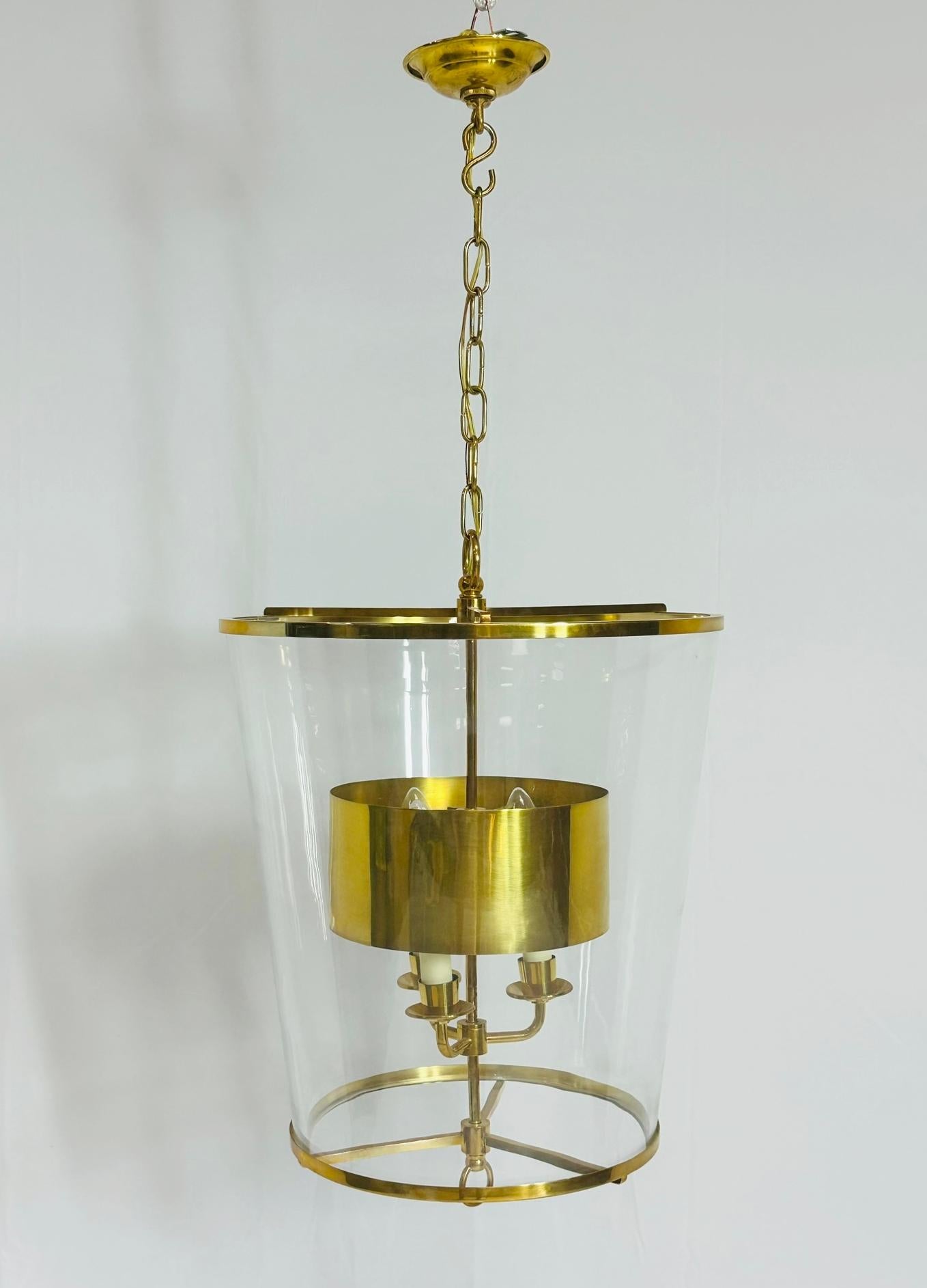 Postmoderno Lampadario in ottone e vetro di Vaughan Lighting in vendita
