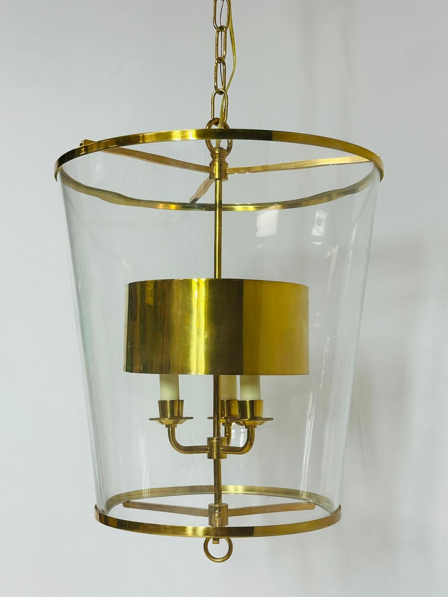 Lampadario in ottone e vetro di Vaughan Lighting in vendita 1