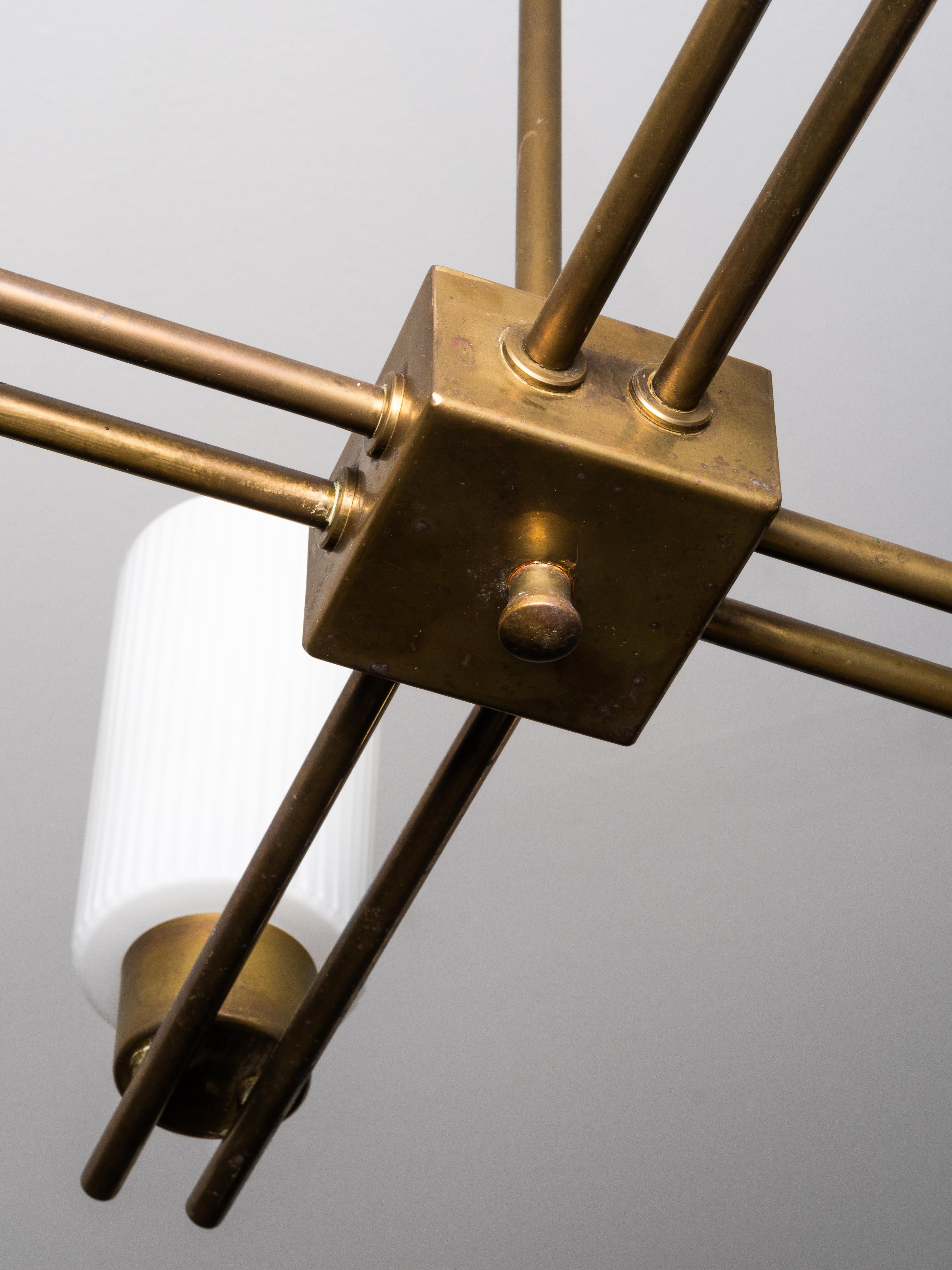 Araña de latón y cristal Model ER 174 de Itsu, Finlandia, años 50 en venta 4