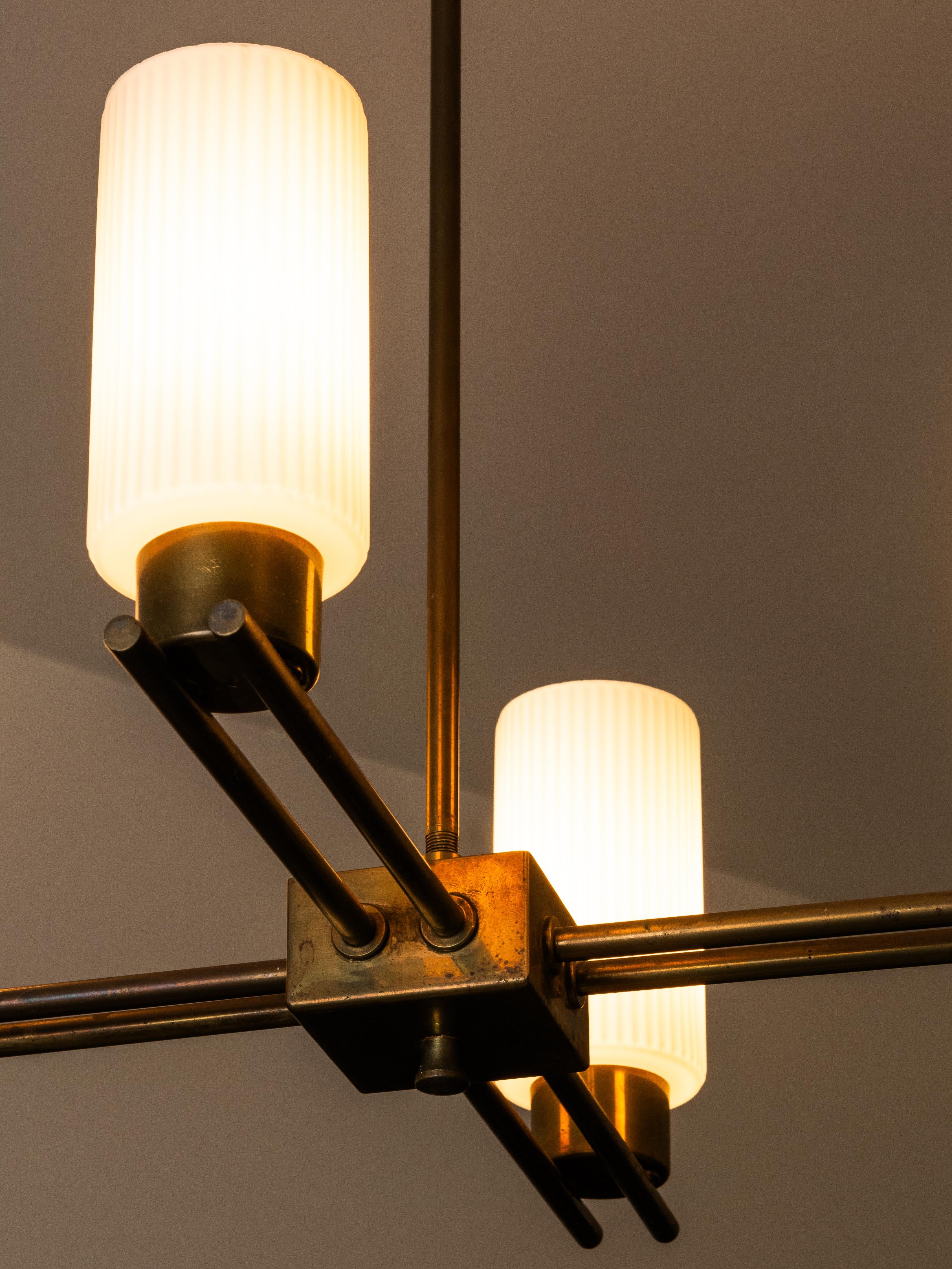 Araña de latón y cristal Model ER 174 de Itsu, Finlandia, años 50 en Bueno estado para la venta en Karis, Nyland