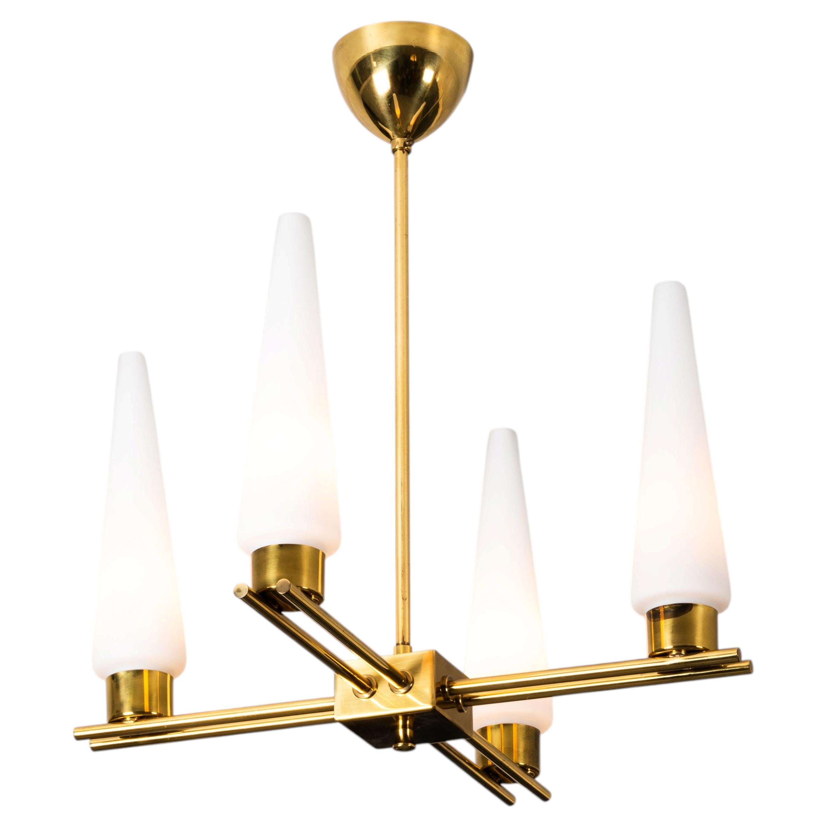 Lampadario in ottone e vetro Model ER 174 di Itsu, Finlandia, anni '50 in vendita