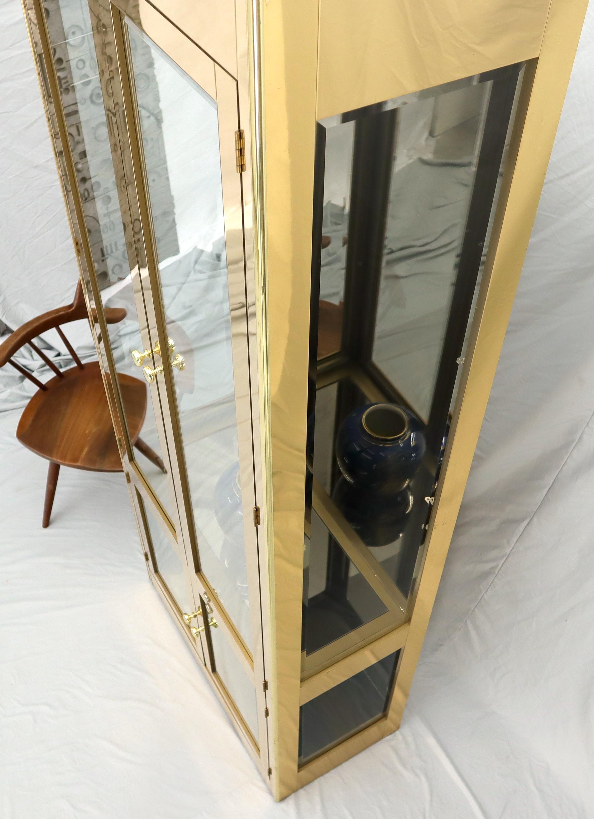 Brass & Glass Tall Mastercraft Cabinet In Good Condition In Rockaway, NJ
