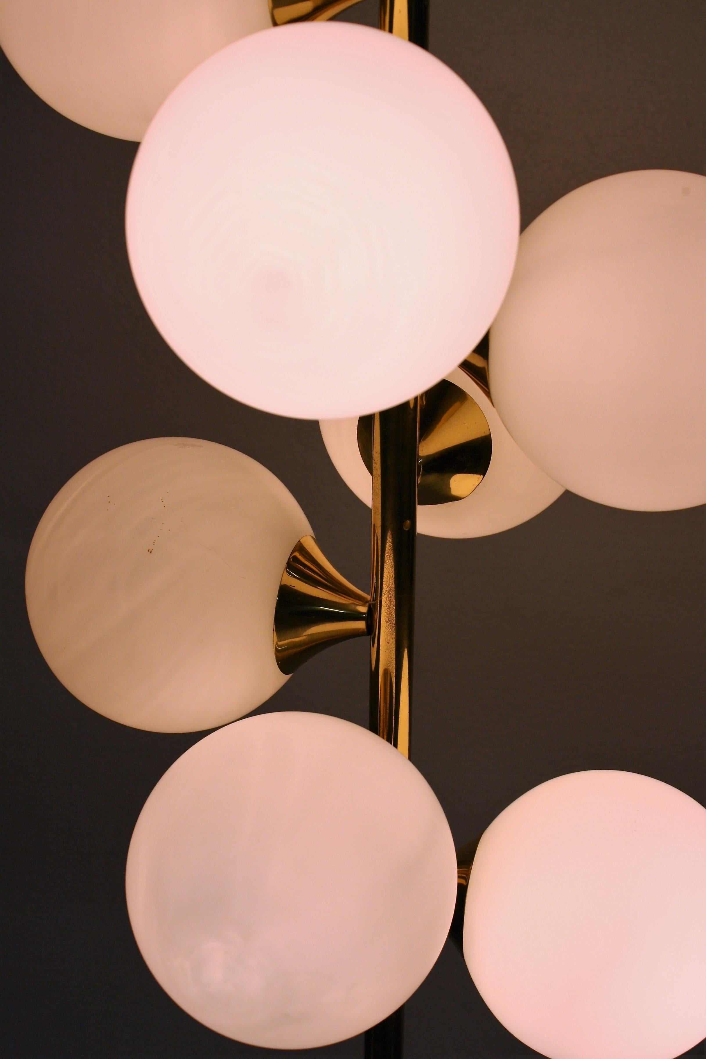 Brass Globe Floor Lamp, Italy, 1960s 5