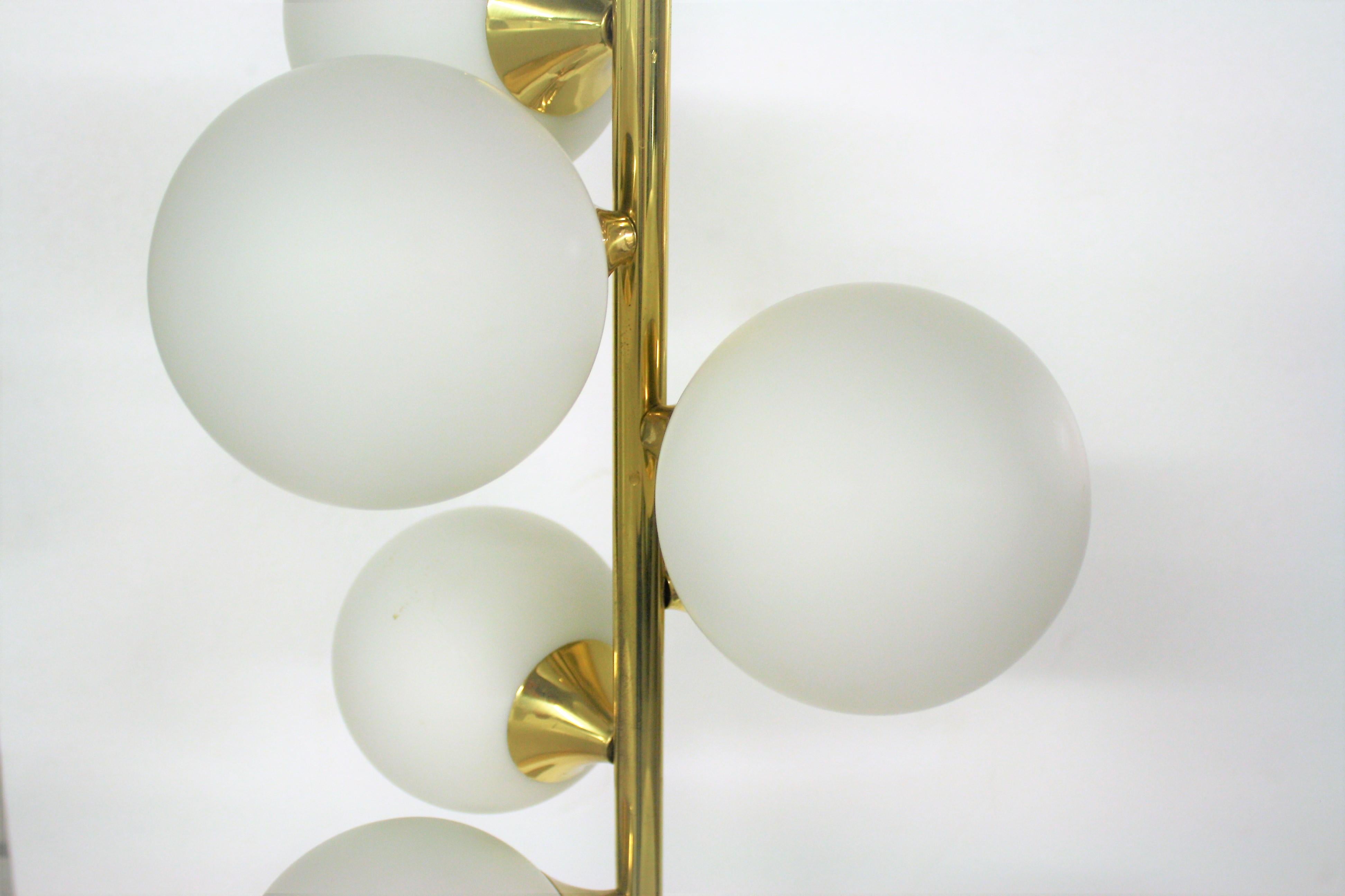 Mid-Century Modern Brass Globe Floor Lamp, Italy, 1960s