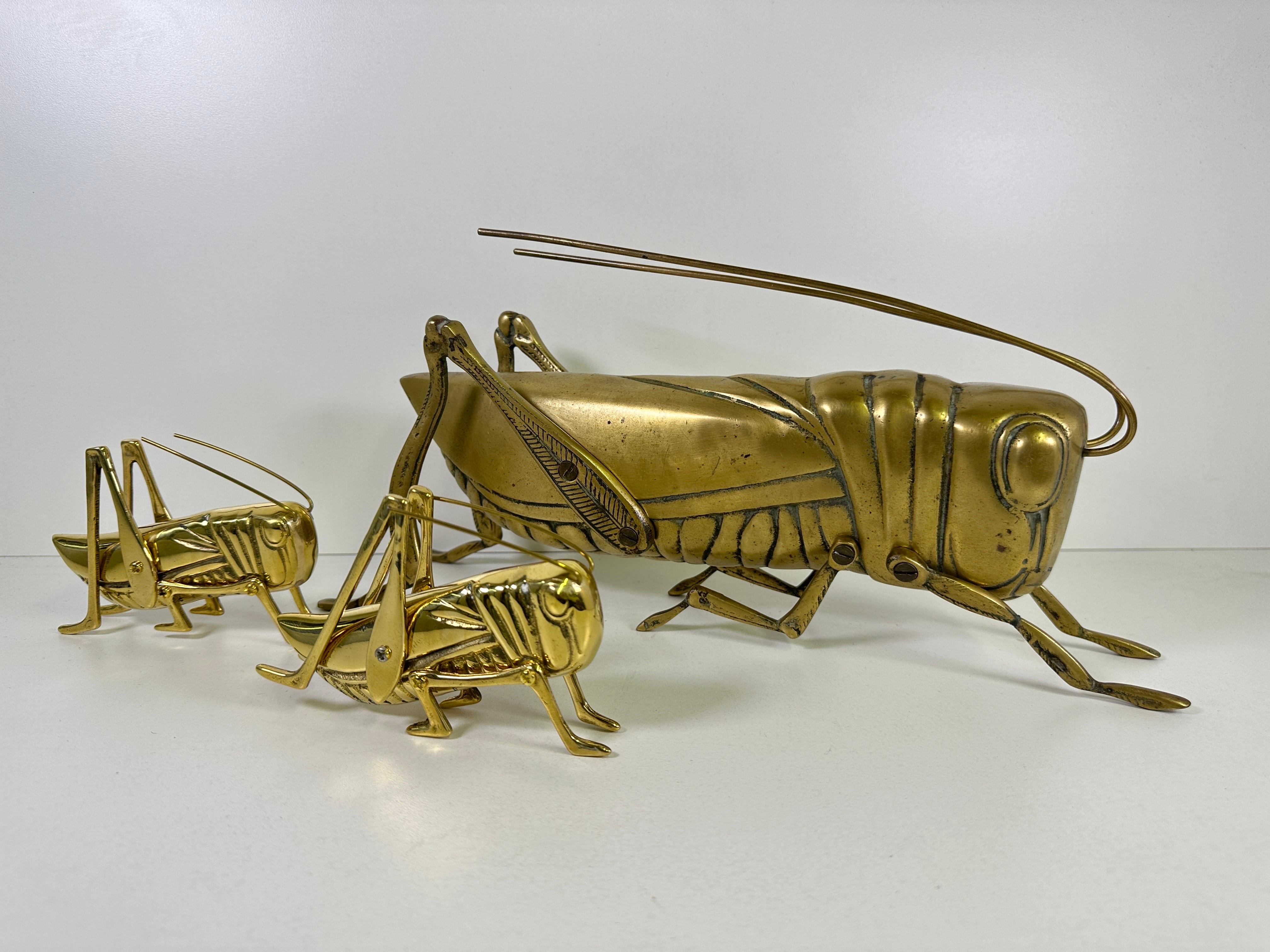 Coreano Famiglia delle cavallette d'ottone in vendita