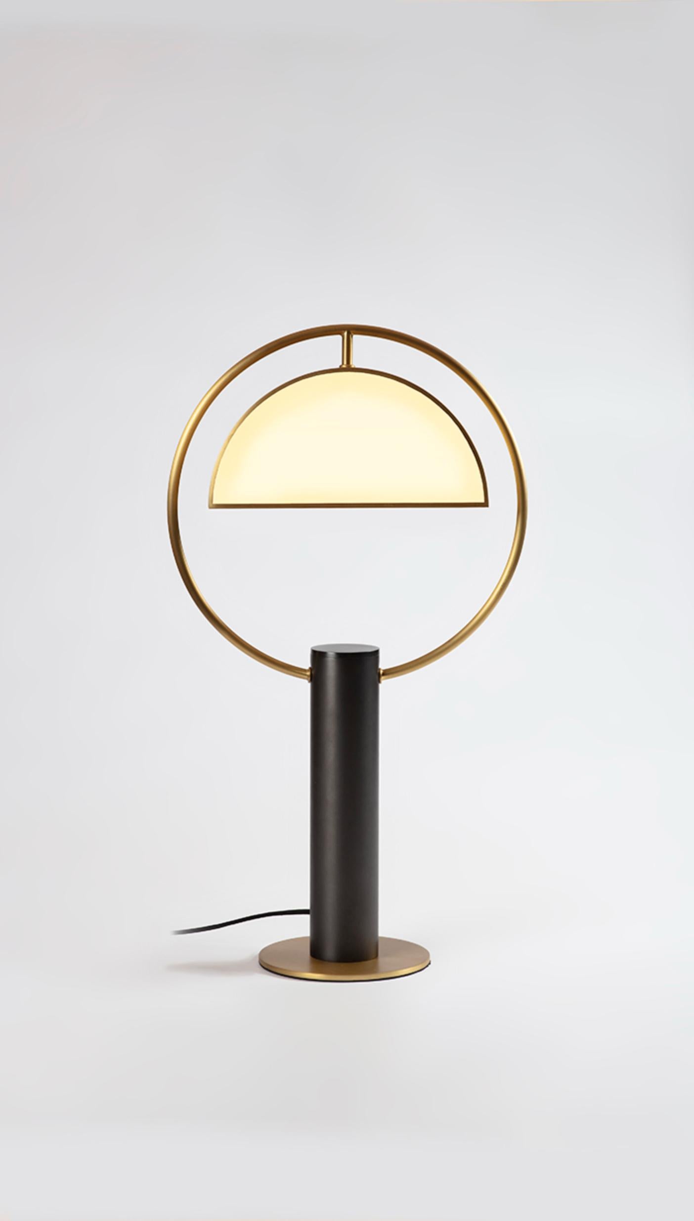 Modern Brass Half in Circle Table Lamp by Square in Circle For Sale