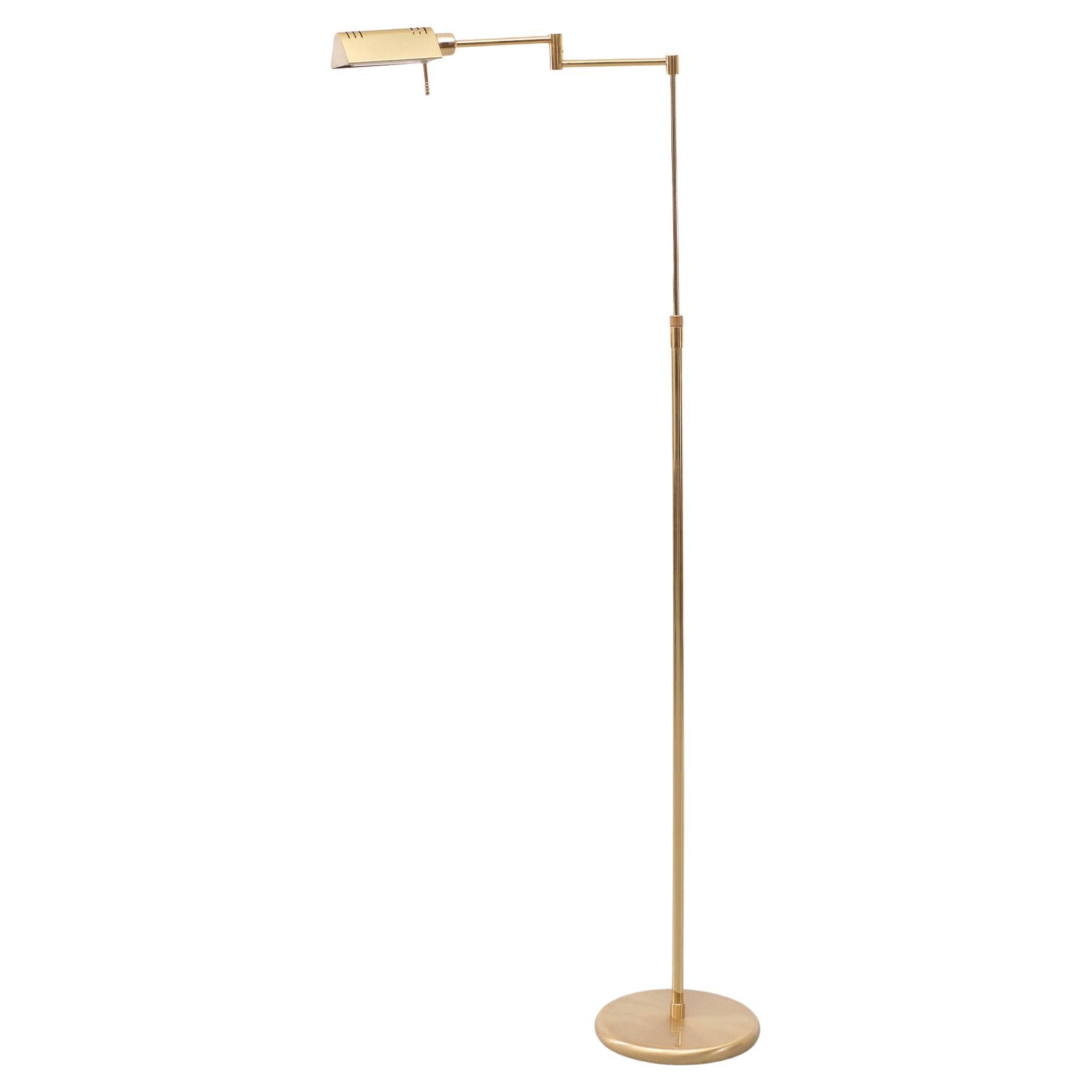 Very nice Brass floor lamp. Adjustable in height. 100 cm /144 cm Halogen, comes with 
a good working dimmer. Manufactured by Höltkotter Germany 1970s. 
Good quality lamp. Good condition.